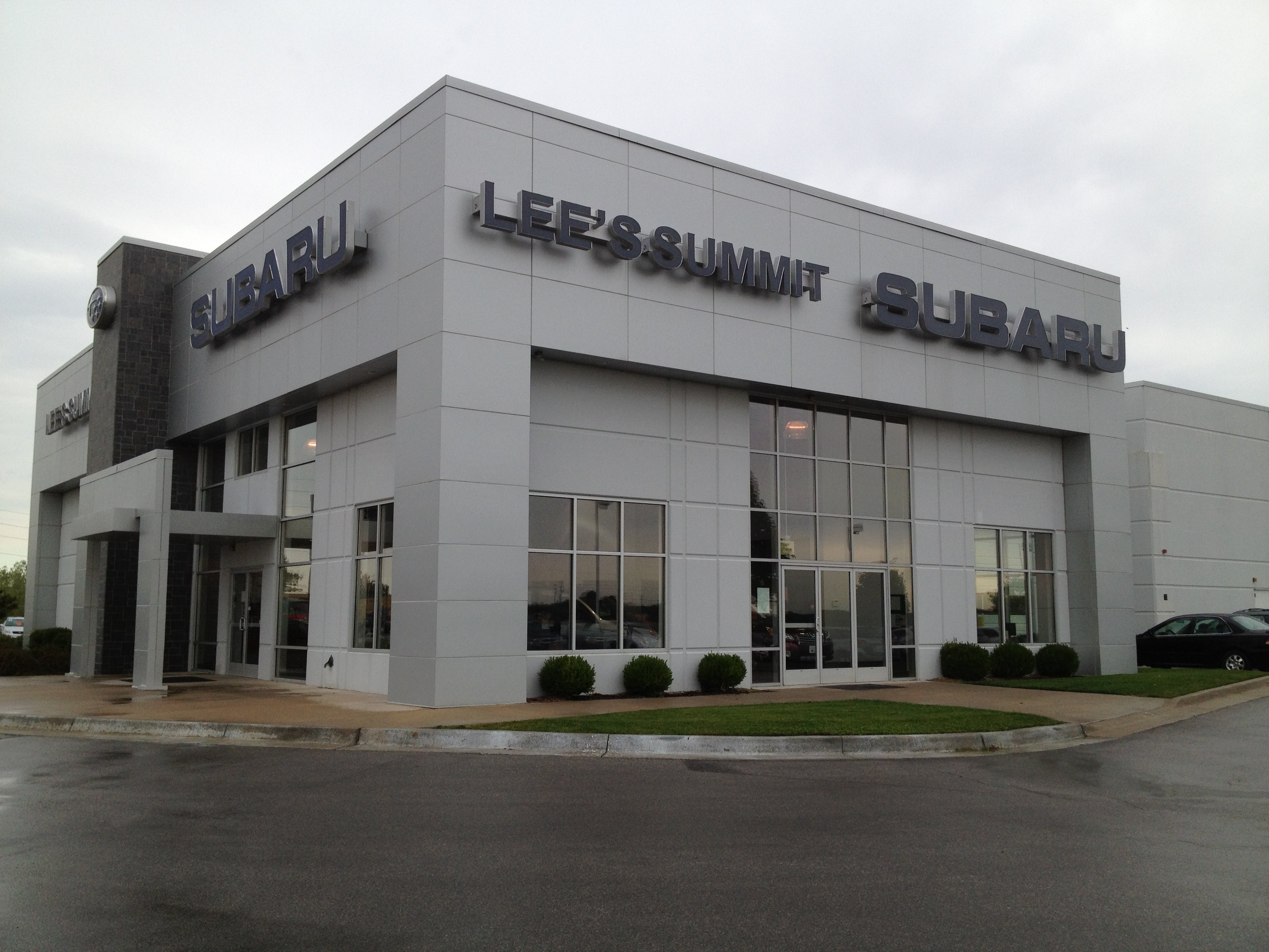 Lees Summit Subaru in Lee's Summit, MO 64064