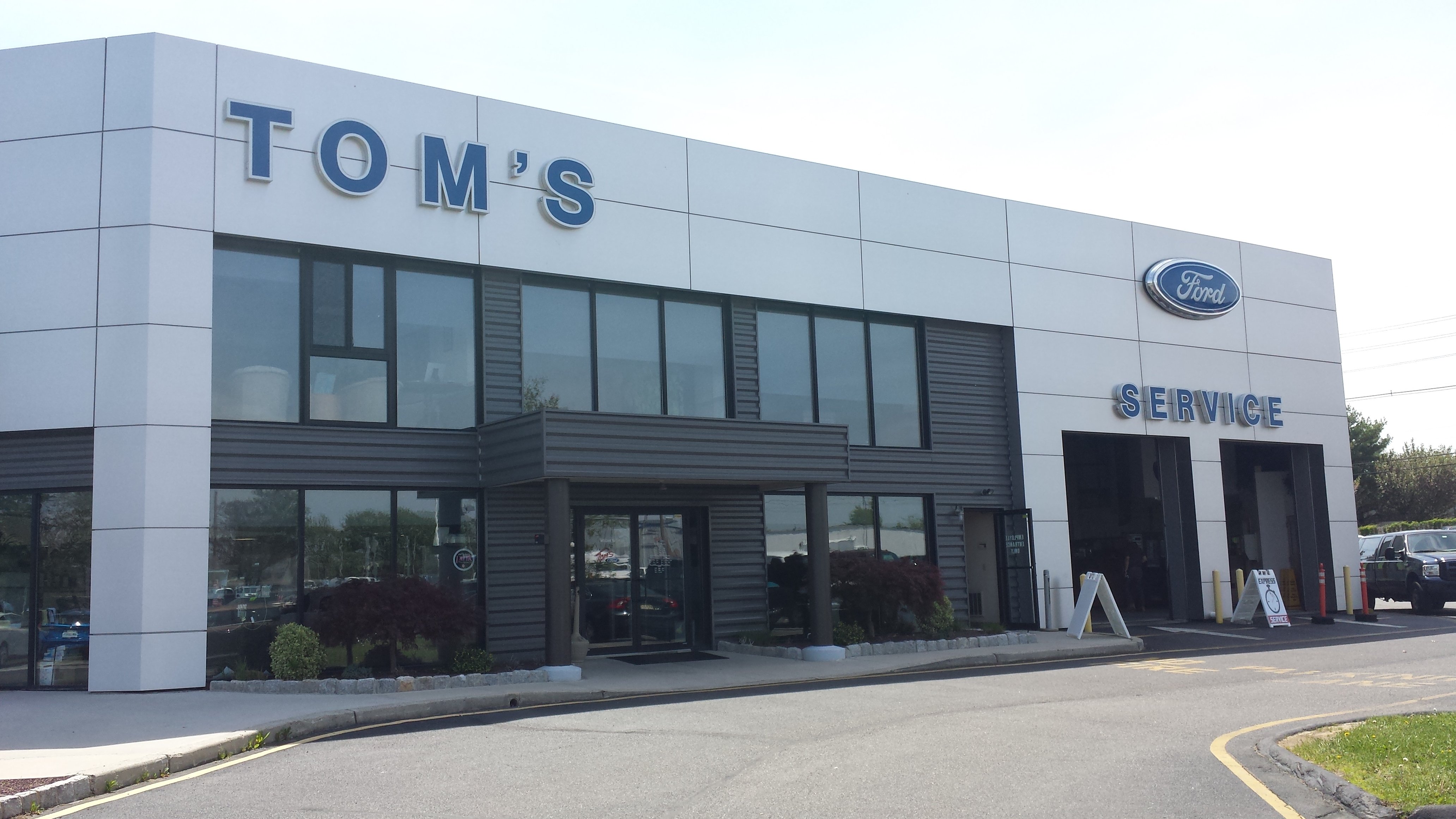 Tom's Ford in Keyport, NJ 07735