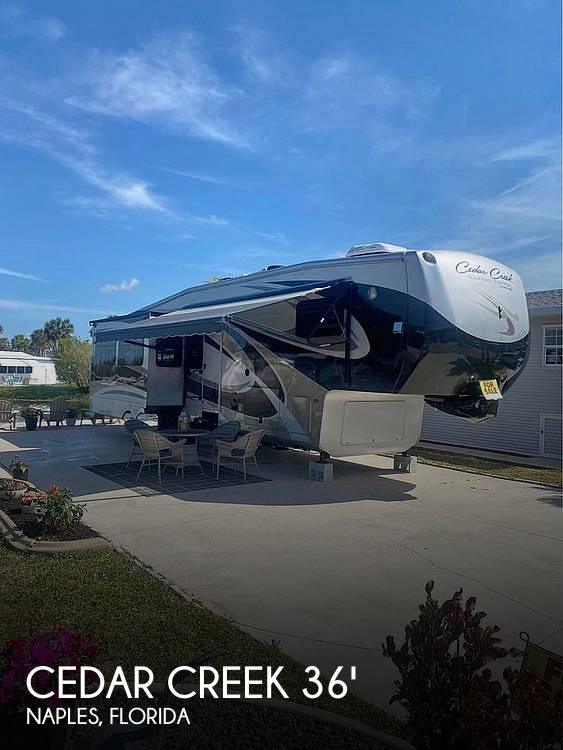 Forest River Cedar Creek Touring 36CKTS Fifth Wheel 2014 for Sale