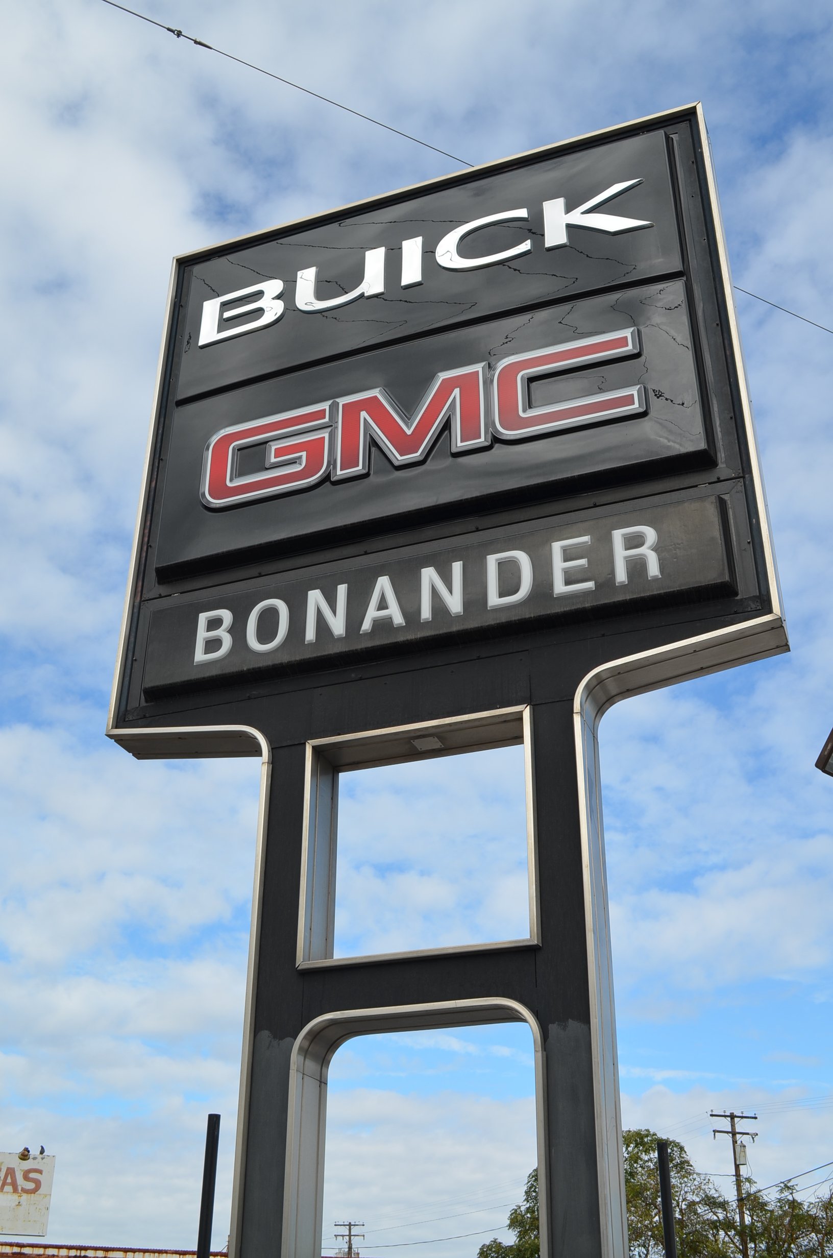 Bonander GMC in Turlock, CA 95380