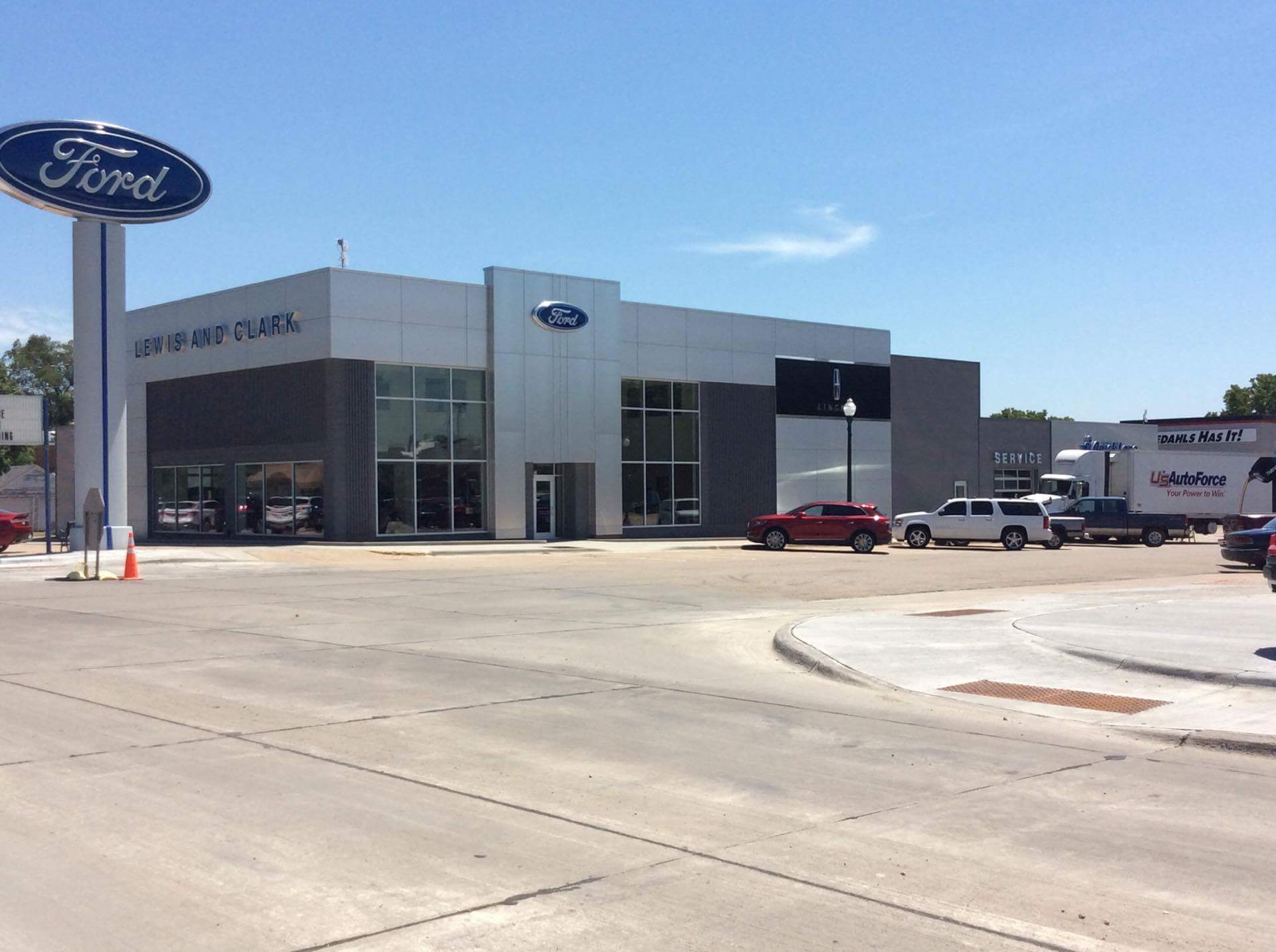 Lewis & Clark Ford & Lincoln in Yankton, SD 57078