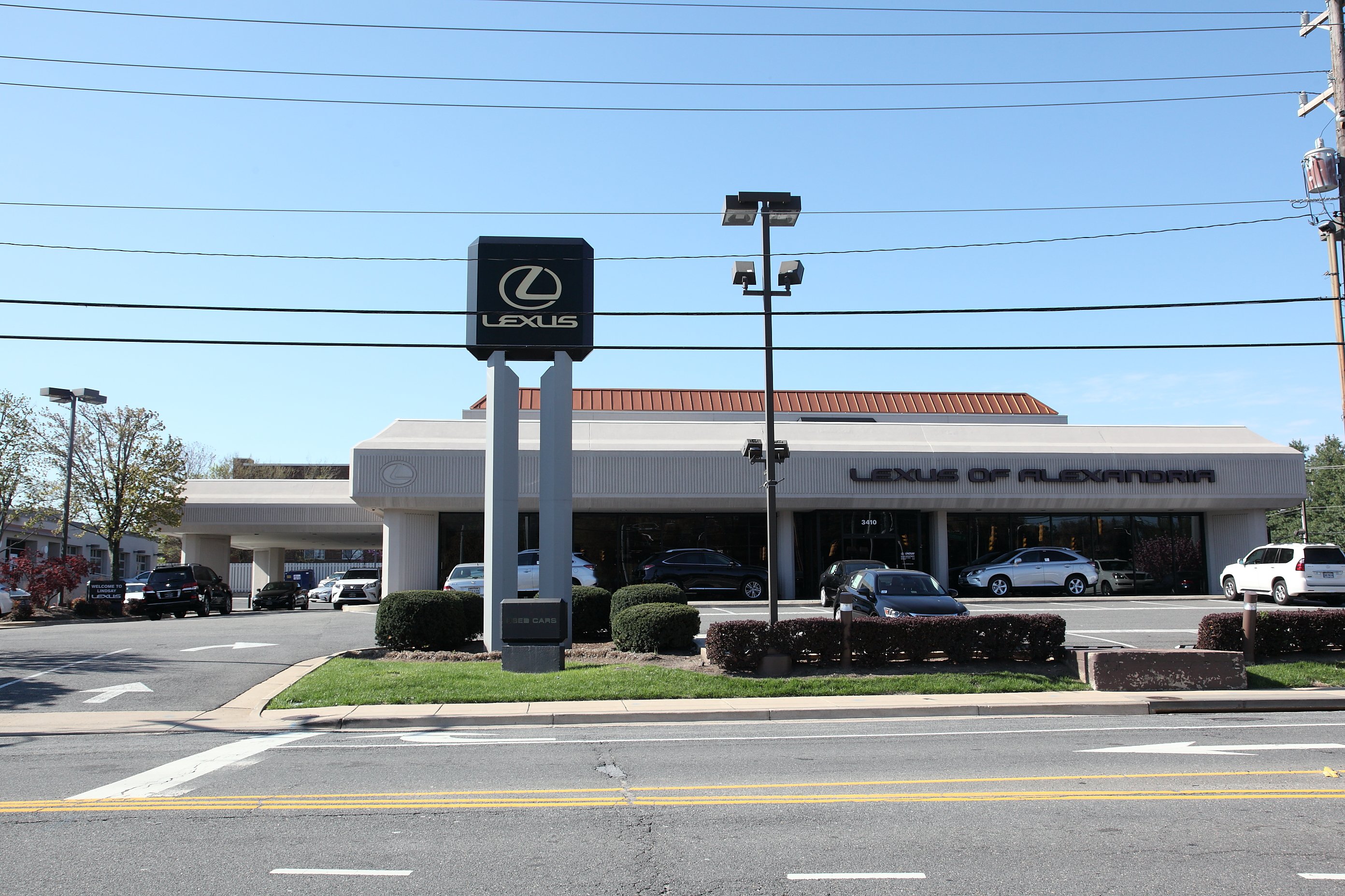 Lindsay Lexus of Alexandria in Alexandria, VA 22302