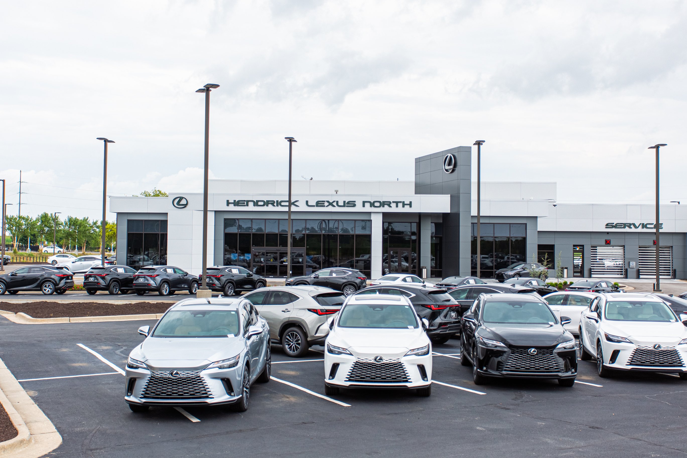 Hendrick Lexus Kansas City North in Kansas, MO 64153