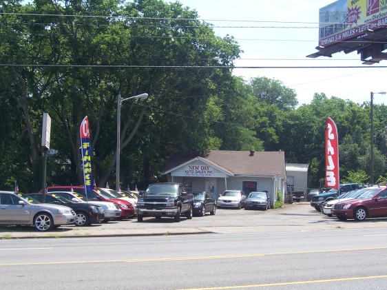New Day Auto Sales in Nashville, TN 37211