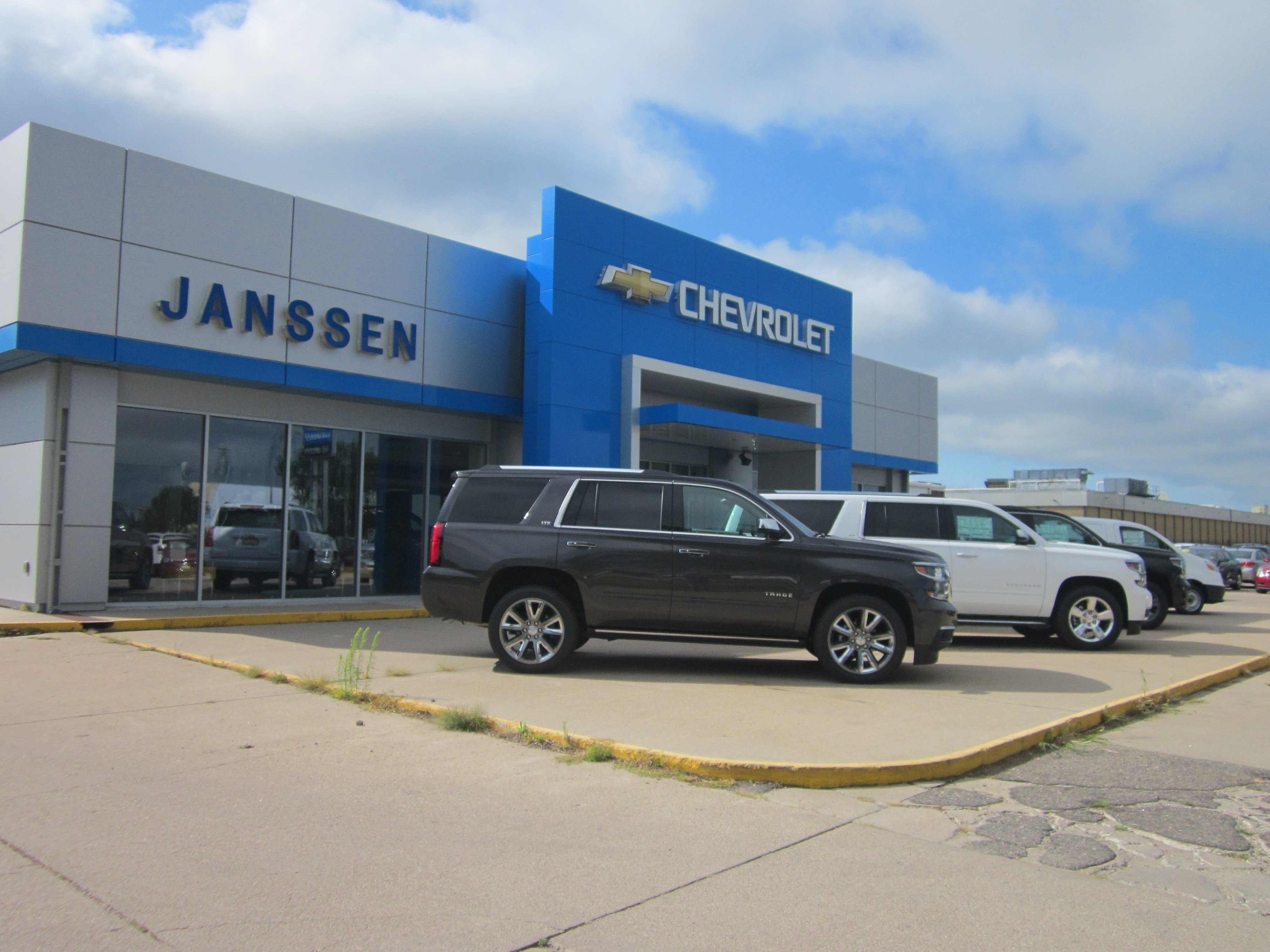 Lee Janssen Motor in Holdrege, NE 68949