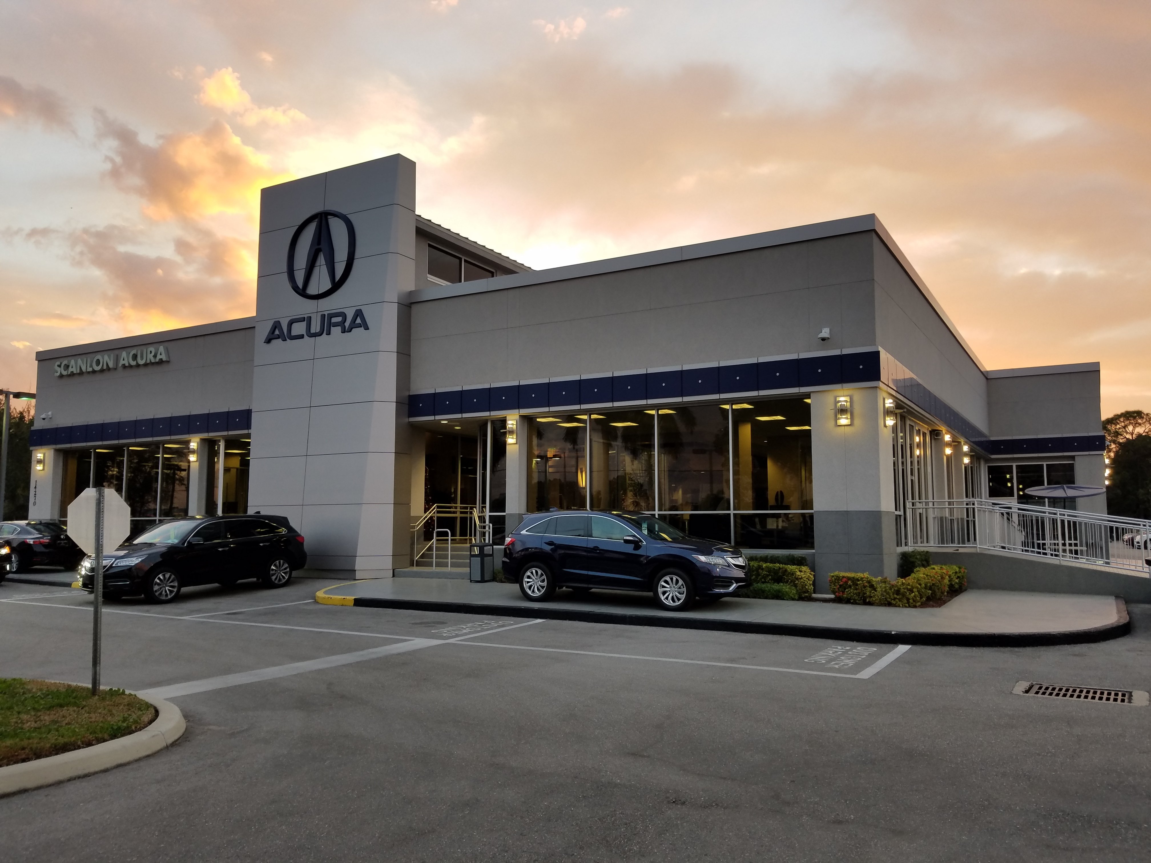 Scanlon Acura in Fort Myers, FL 33912