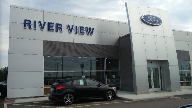 Hennessy's Riverview Ford in Oswego, IL 60543