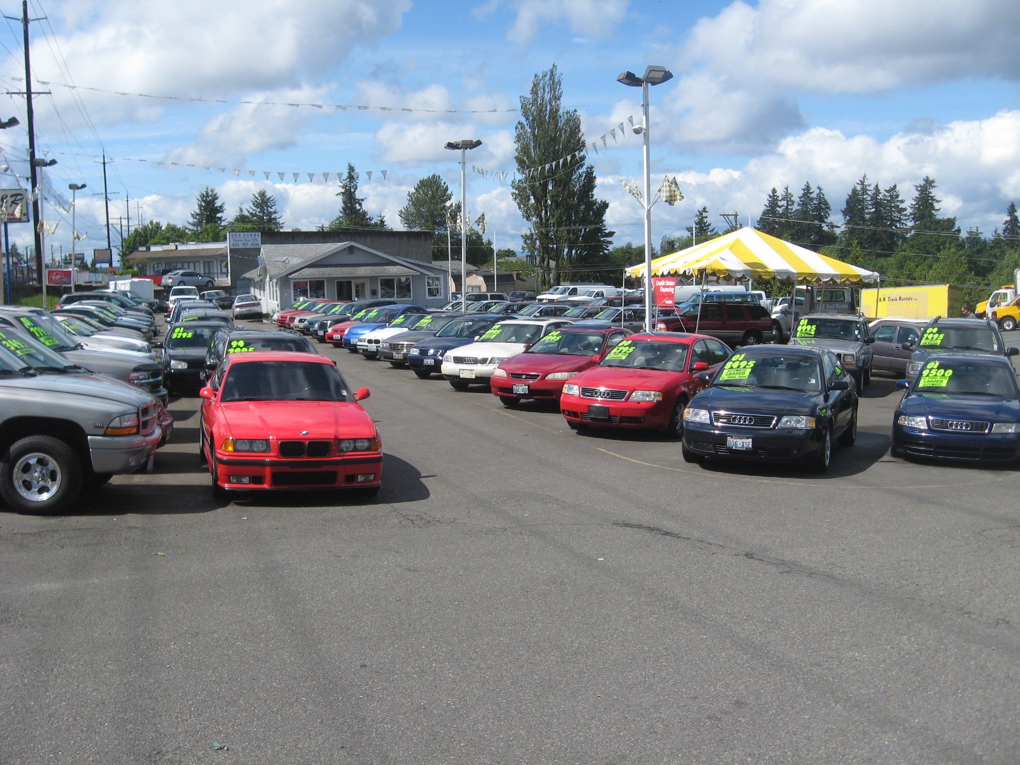 J & R Motorsports in Lynnwood, WA 98087