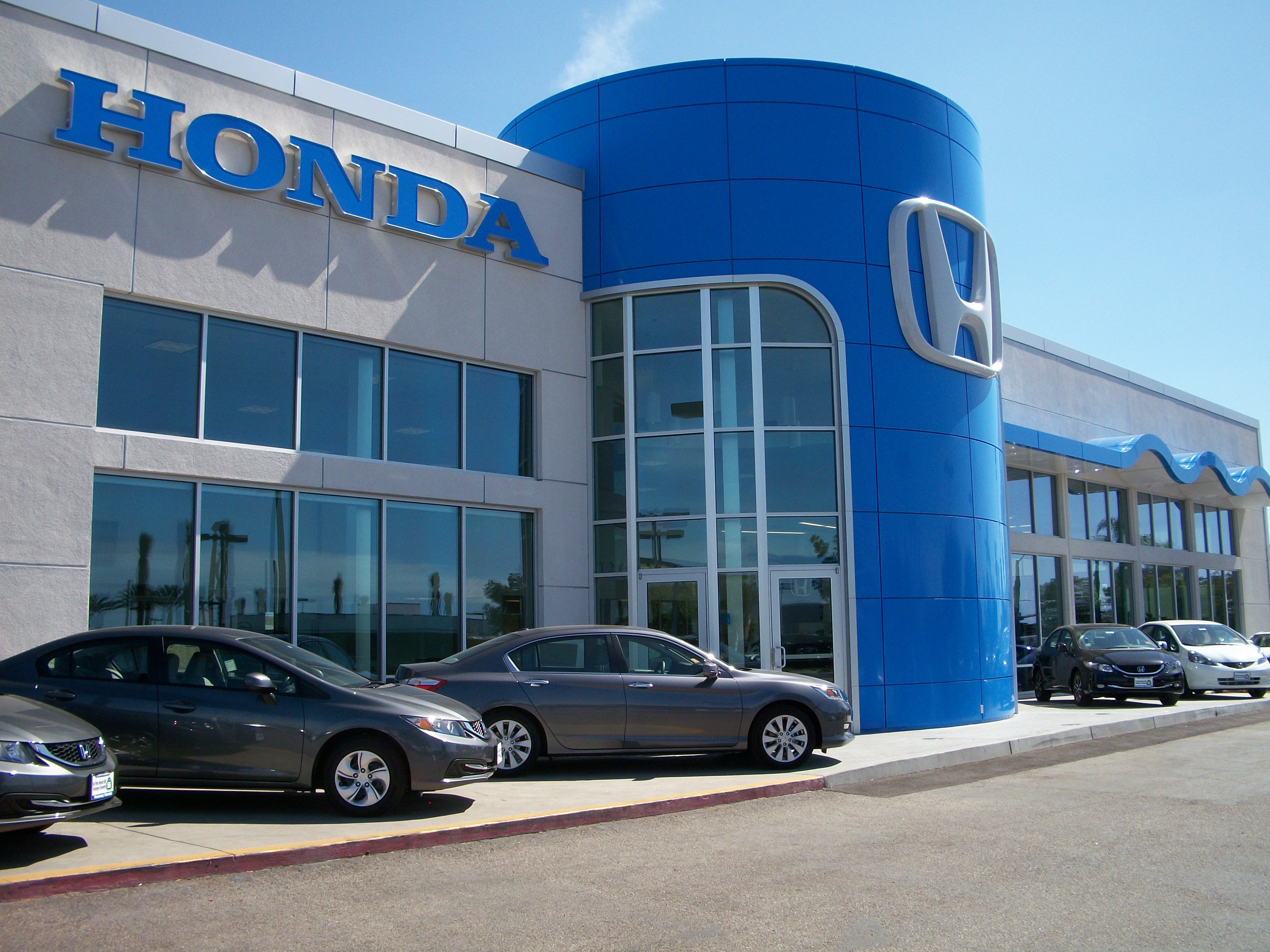 Freeway Honda in Santa Ana, CA 92705
