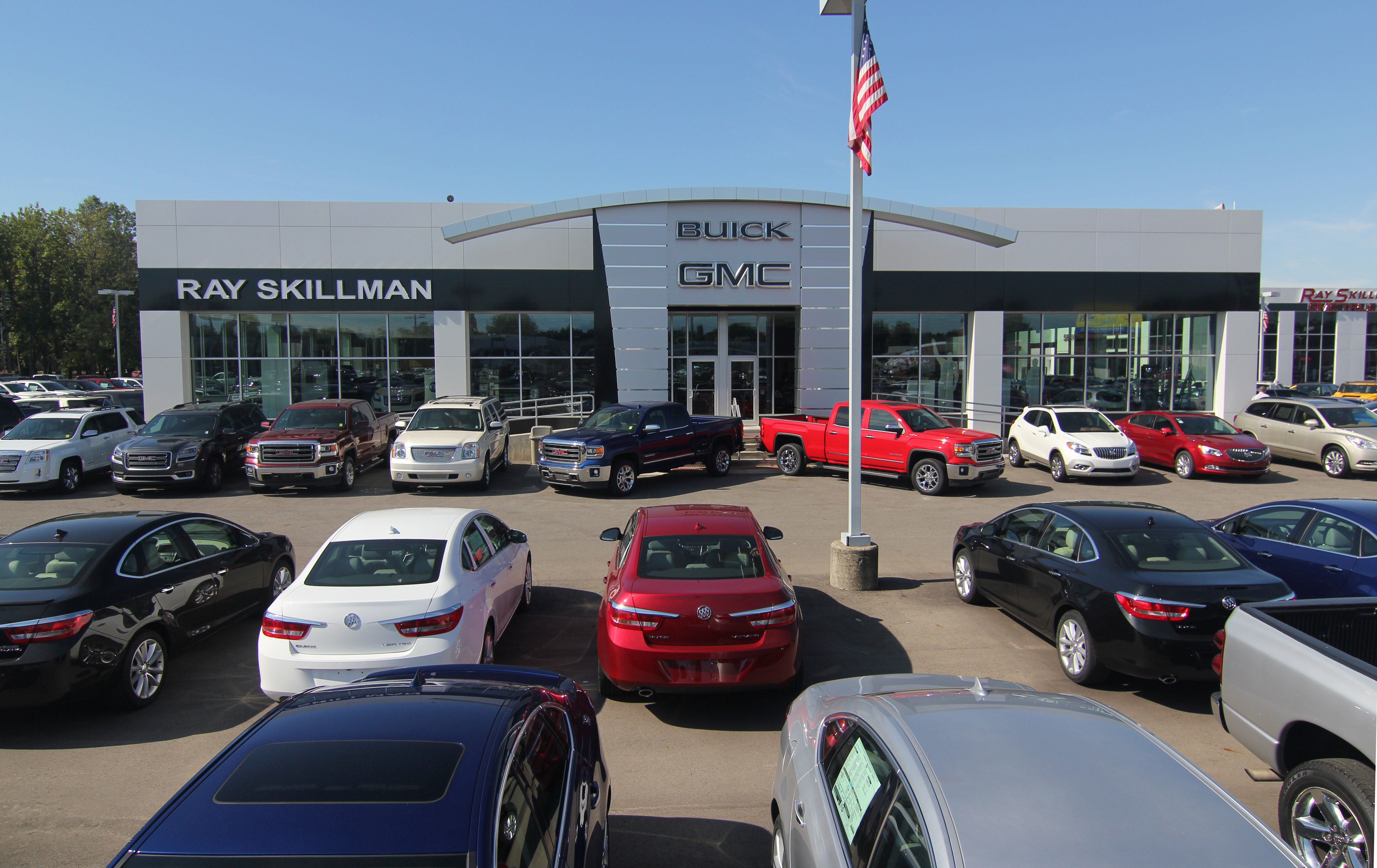 Ray Skillman Southside Auto Center in Indianapolis, IN 46227