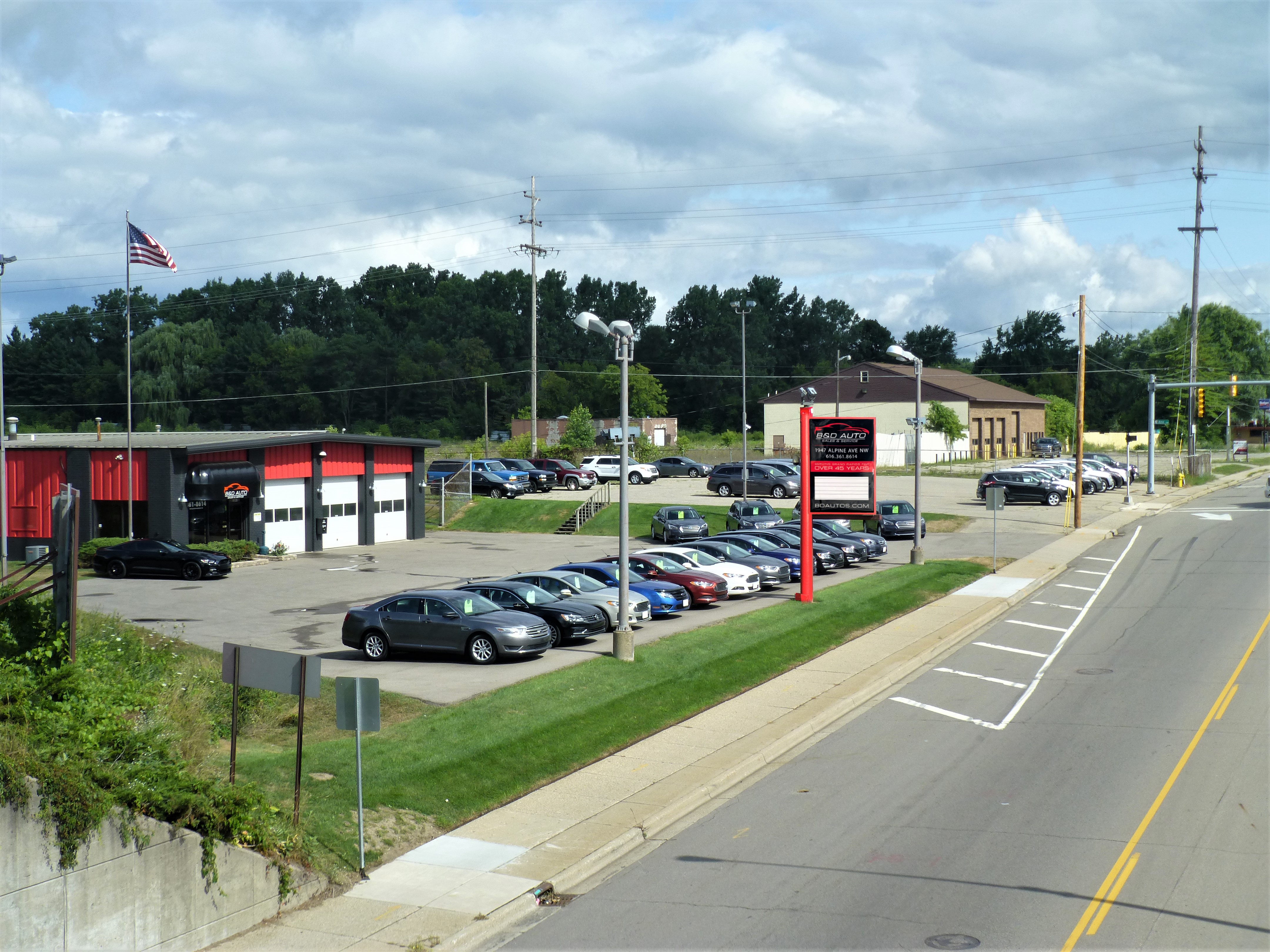 B & D Auto Sales in Grand Rapids, MI 49504