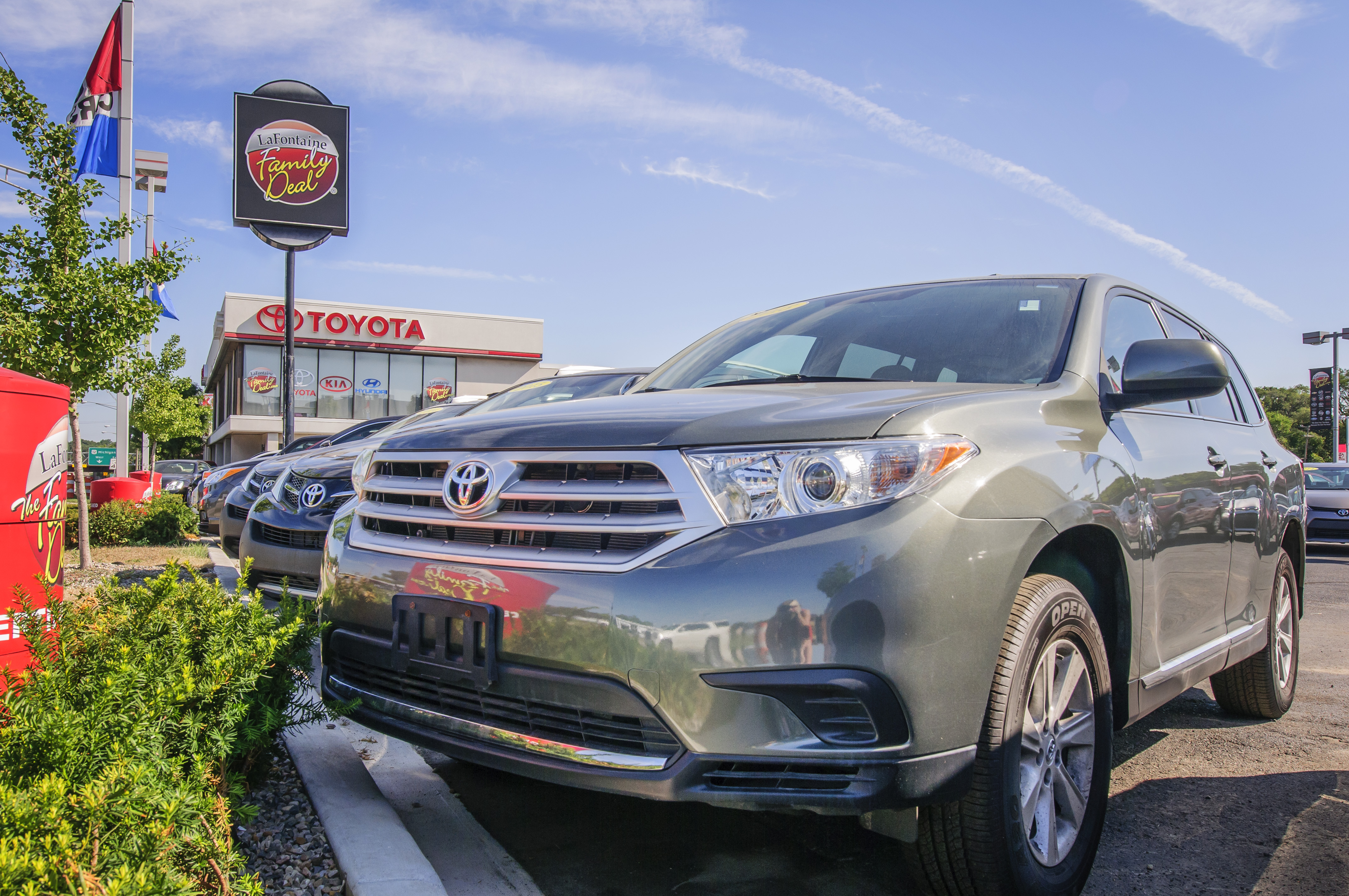 LaFontaine Toyota KIA of Dearborn in Dearborn, MI 48124