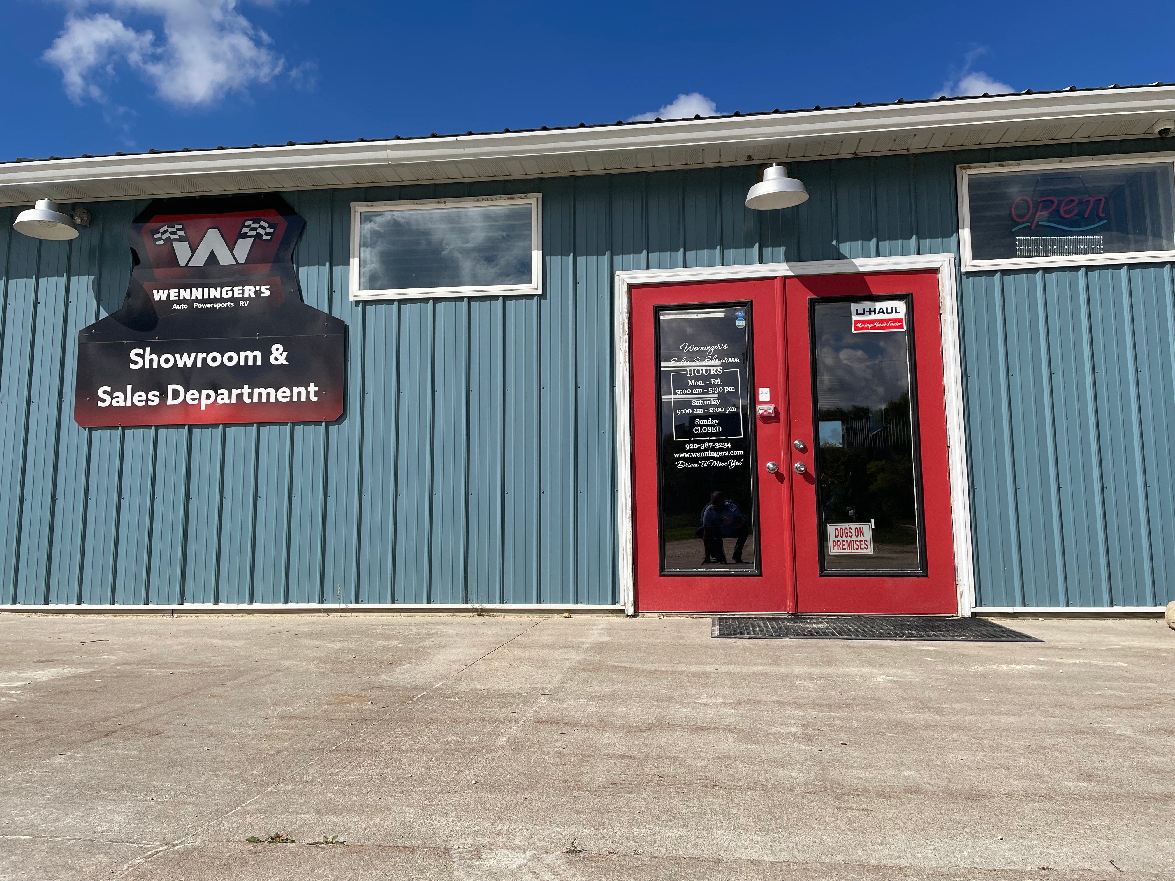 Wenninger Auto Sales LLC in Iron Ridge, WI 53035