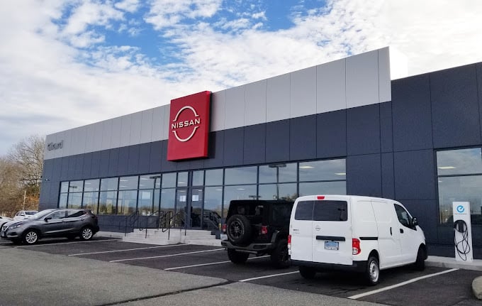 Girard Nissan in Groton, CT 06340