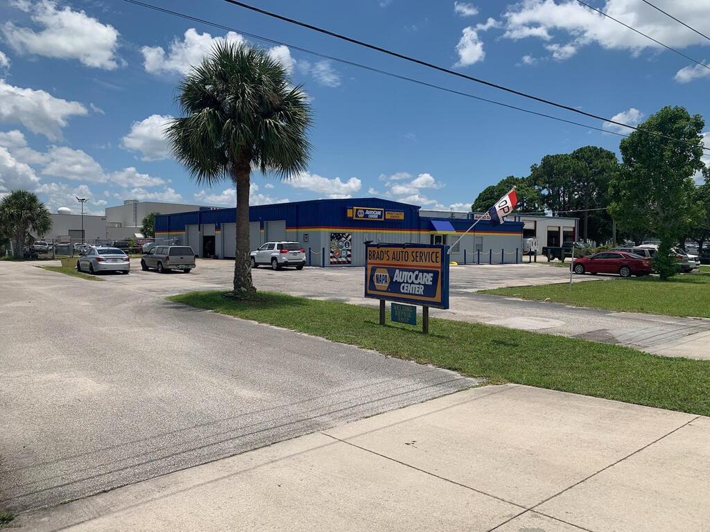 Brad's Auto Service | Palm Bay, FL 32905