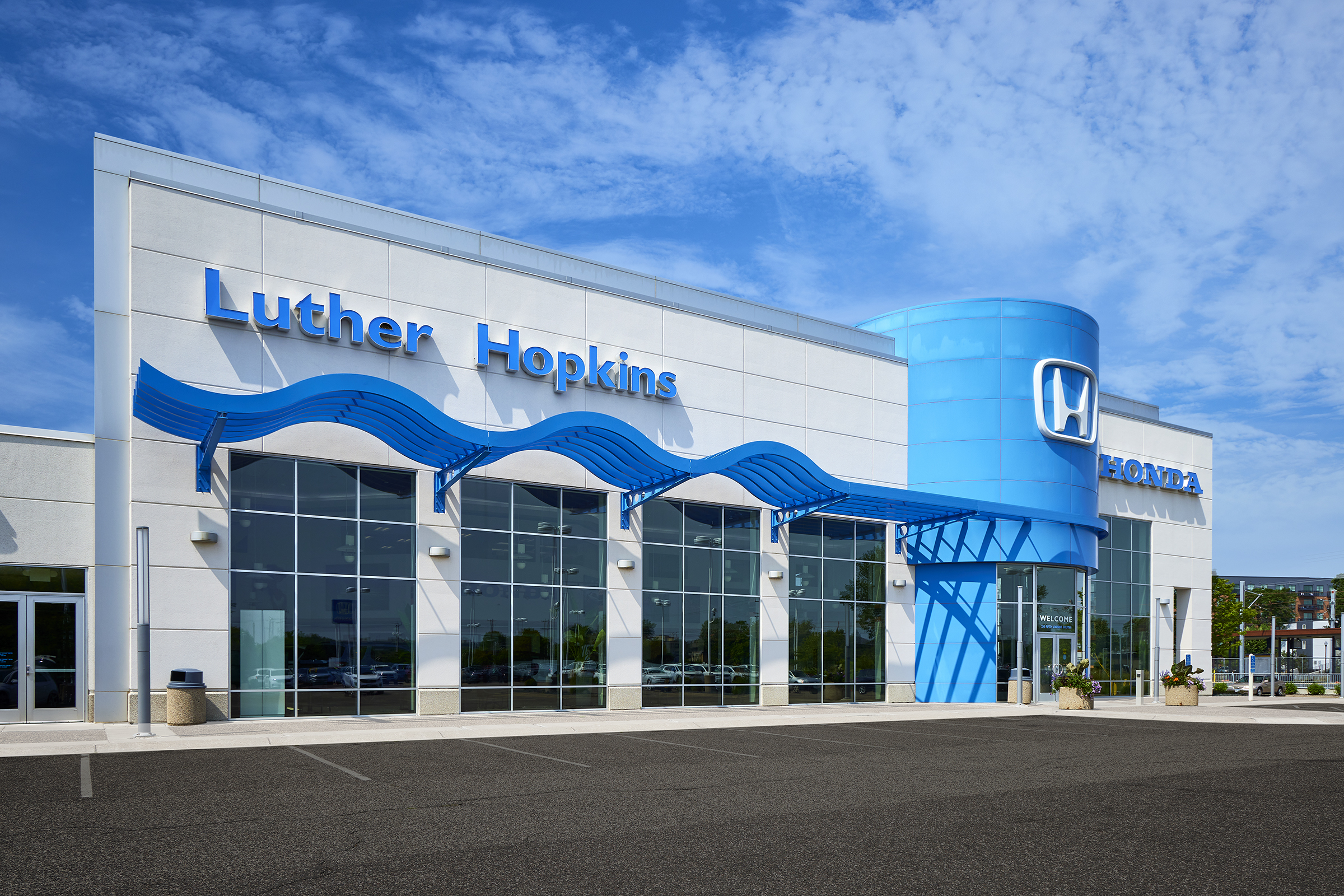 Luther Hopkins Honda in Hopkins, MN 55343