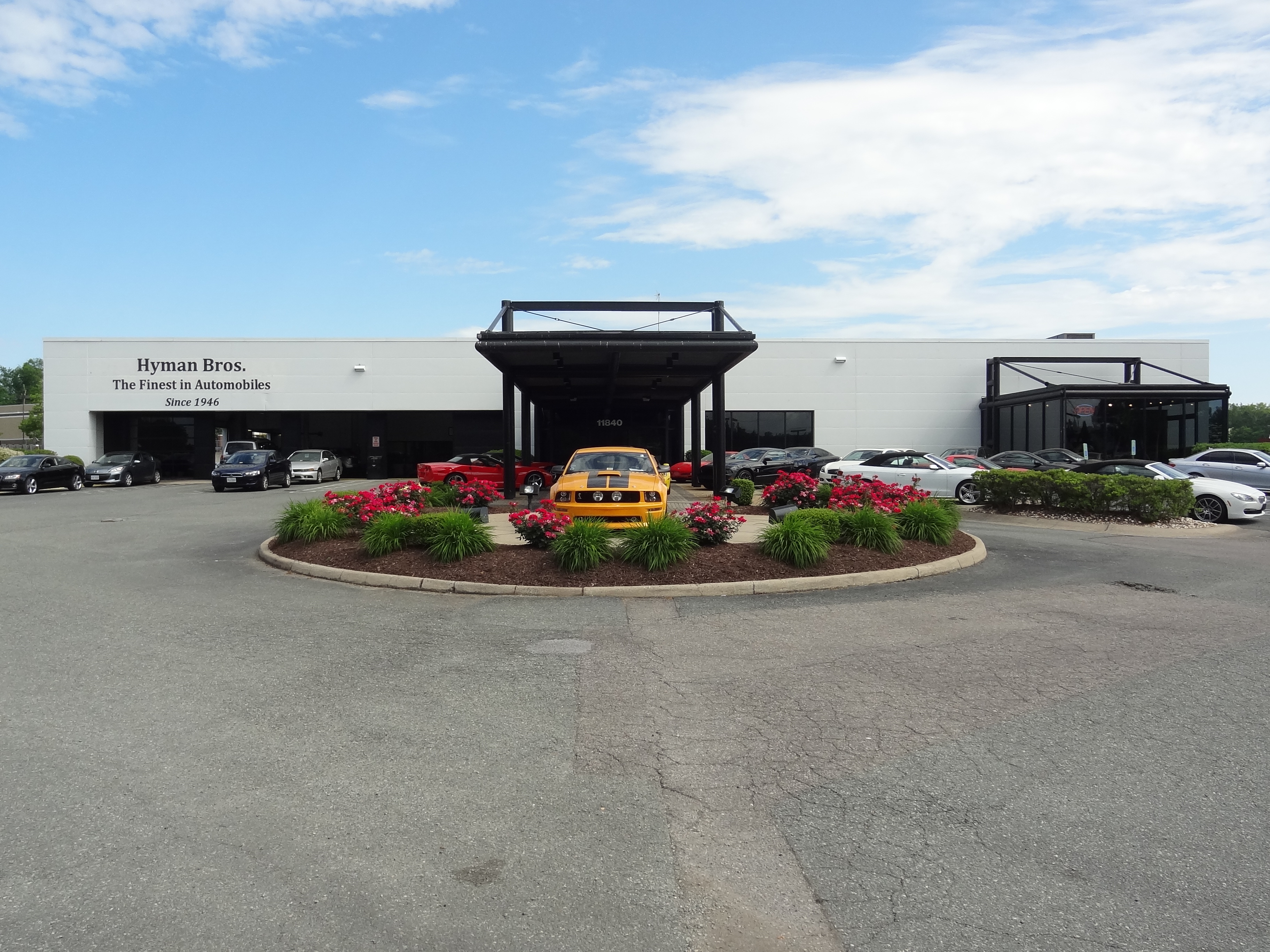 Hyman Bros. Infiniti of Richmond in Midlothian, VA 23113