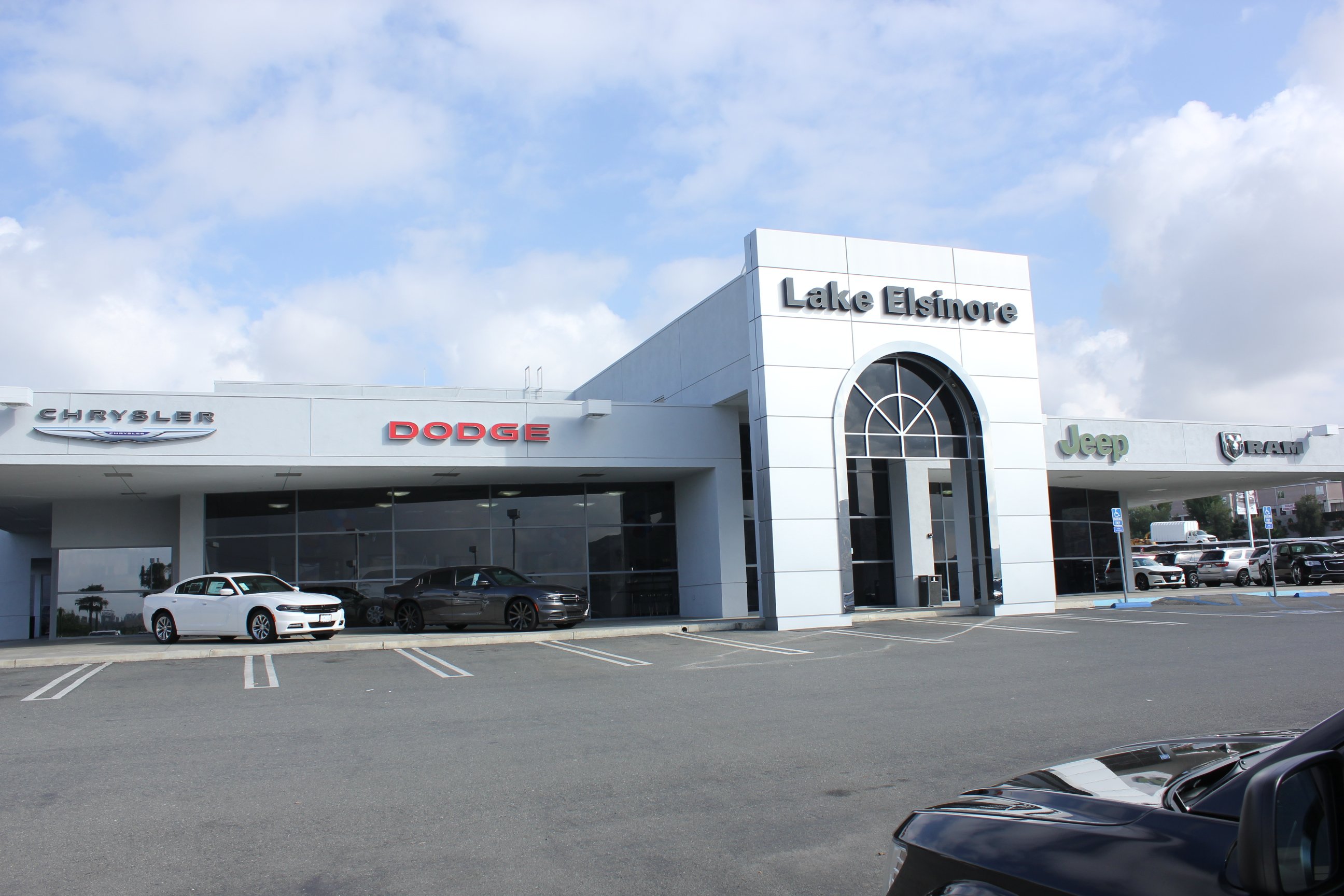 Lake Elsinore Chrysler Dodge Jeep RAM in Lake Elsinore, CA 92530