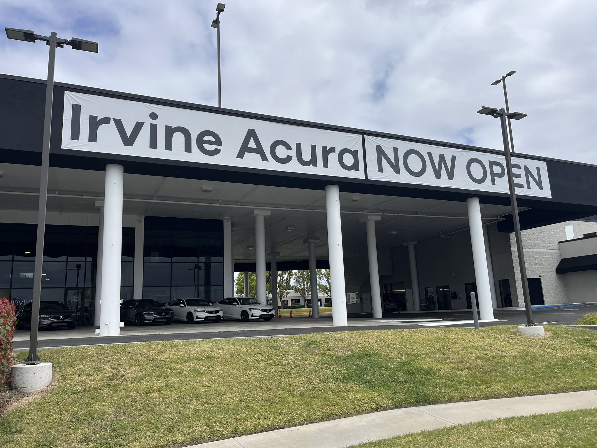 Irvine Acura in Irvine, CA 92618