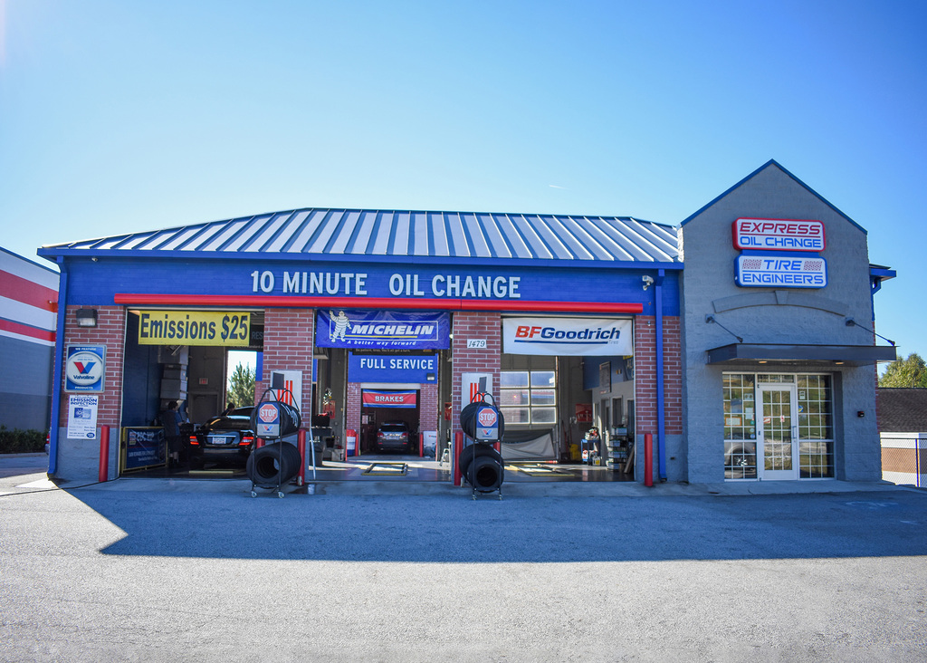 Express Oil Change & Tire Engineers - Overland Park | Overland Park, KS 66221