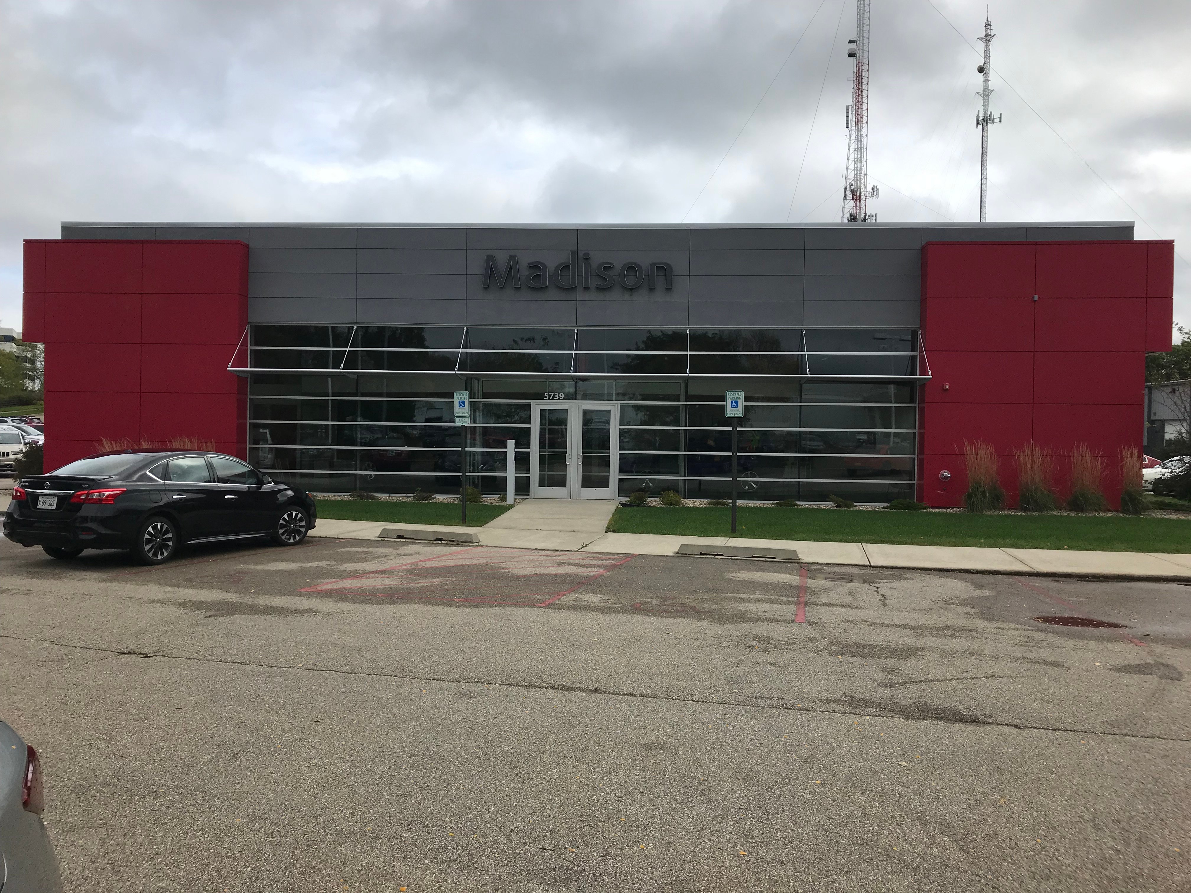 Don Miller Dodge Chrysler Jeep RAM in Madison, WI 53719