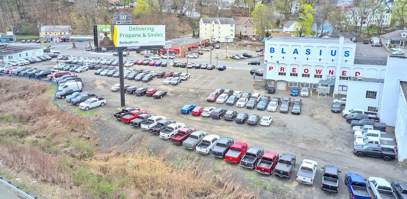 Blasius Pre Owned Auto Sales in Waterbury, CT 06708