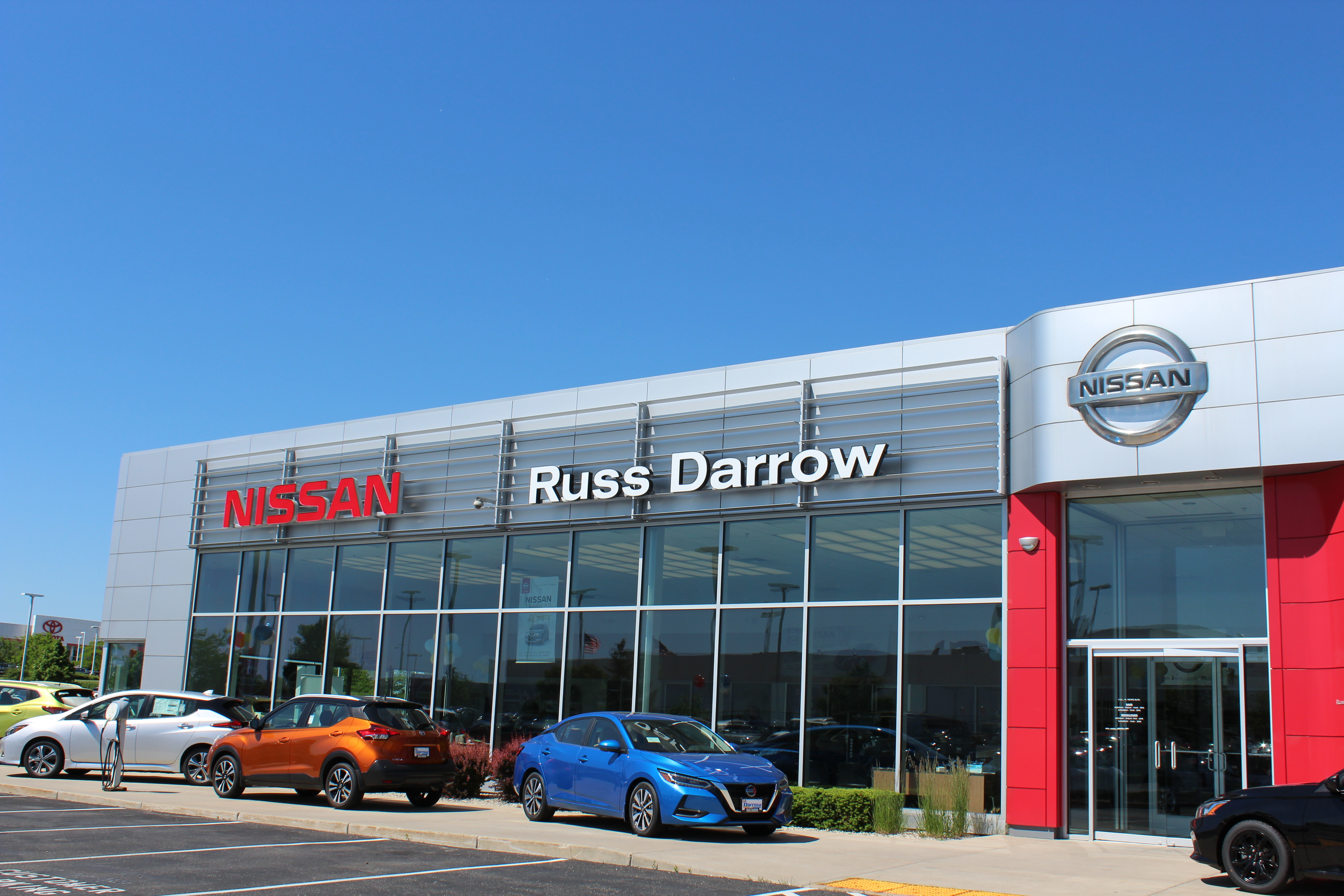 Russ Darrow Nissan of Milwaukee in Milwaukee, WI 53224