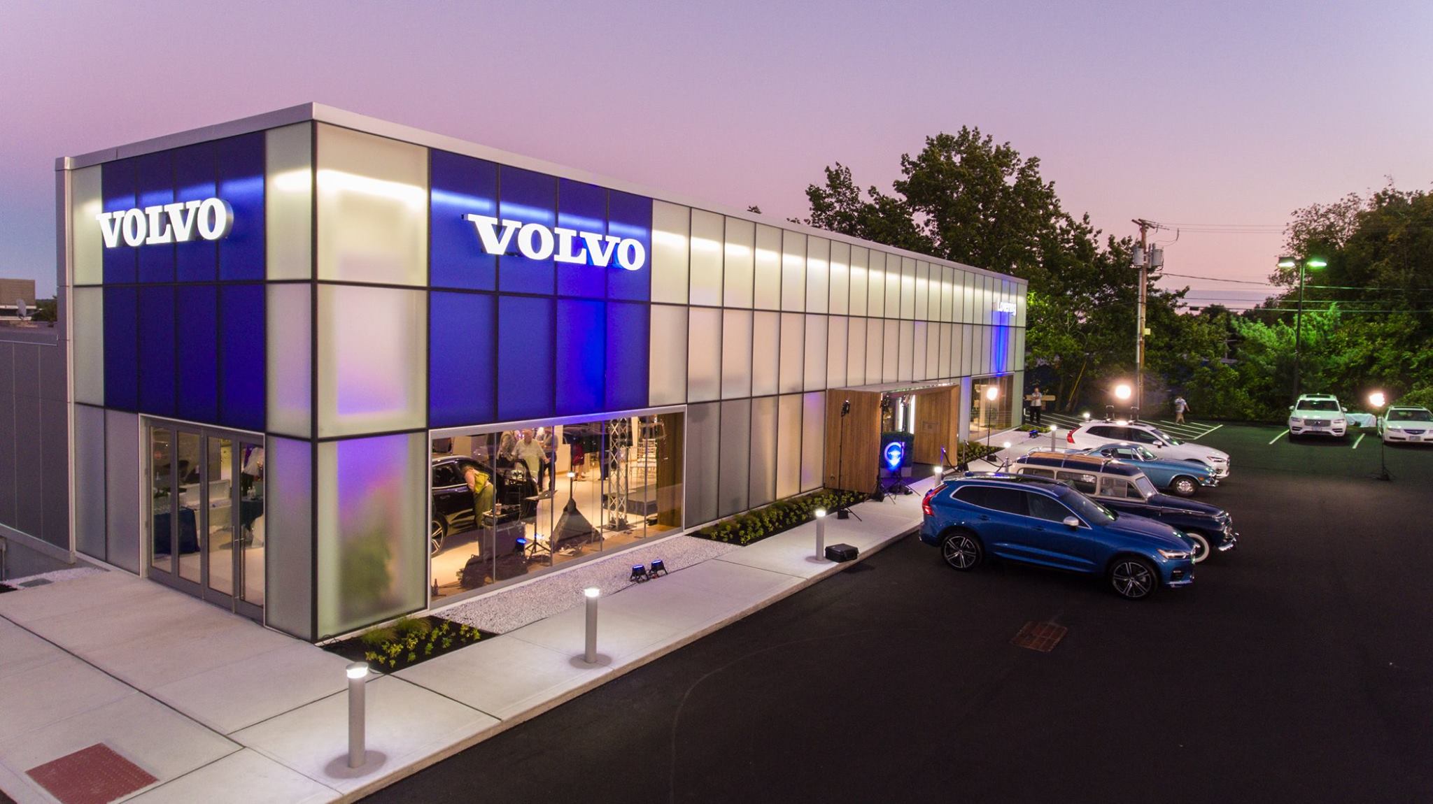 Lovering Volvo Cars Nashua in Nashua, NH 03060