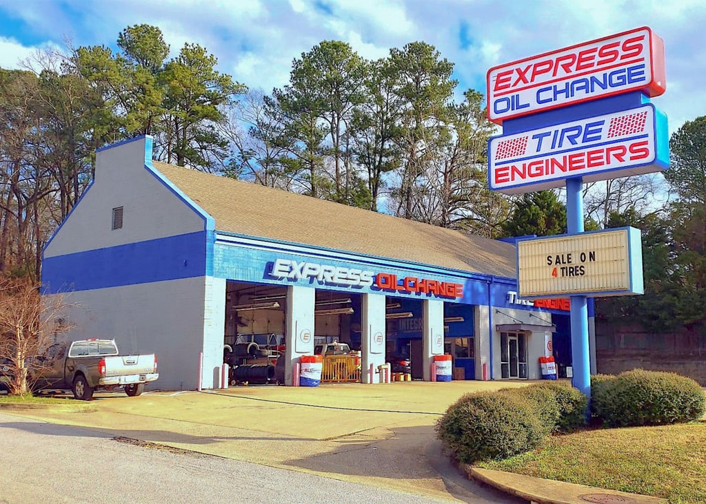 Express Oil Change & Tire Engineers - Rice Mine Rd | Tuscaloosa, AL 35406