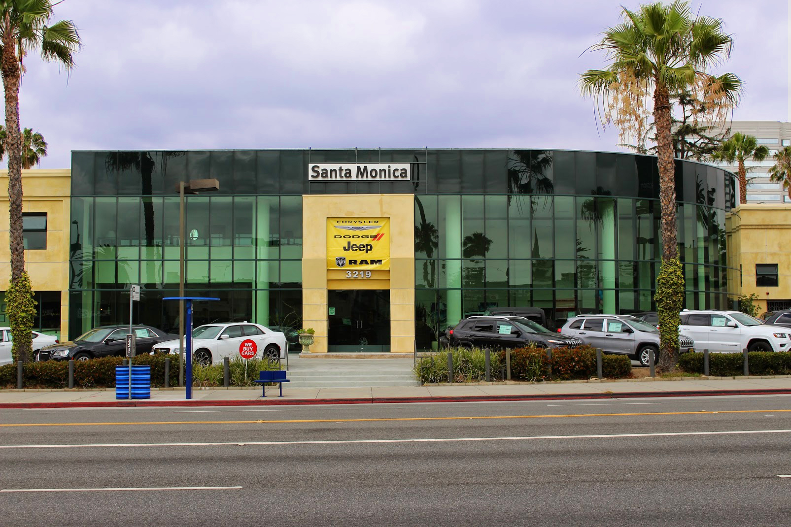 Santa Monica Chrysler Jeep Dodge Ram in Santa Monica, CA 90404
