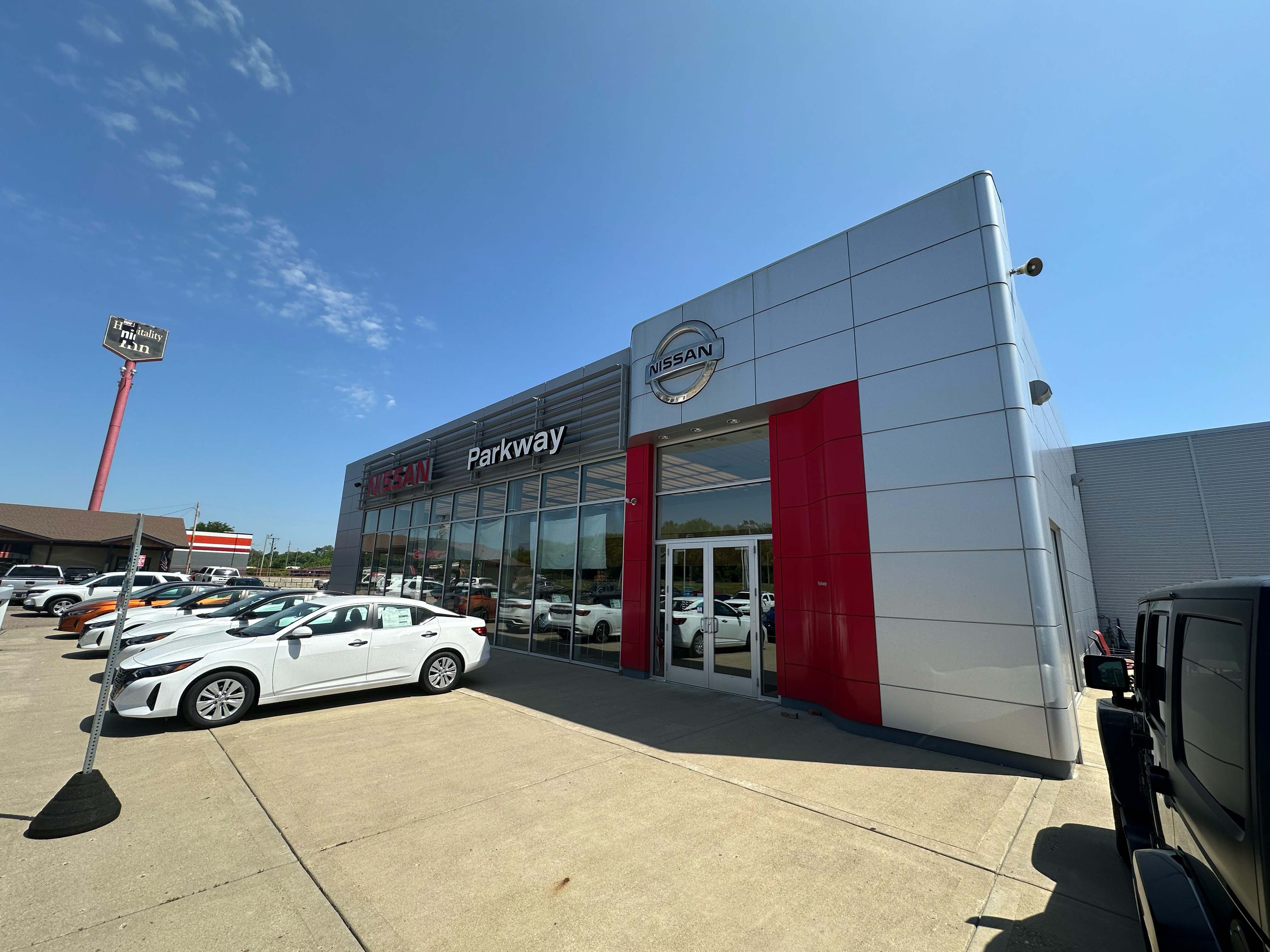Parkway Nissan in Dover, OH 44622