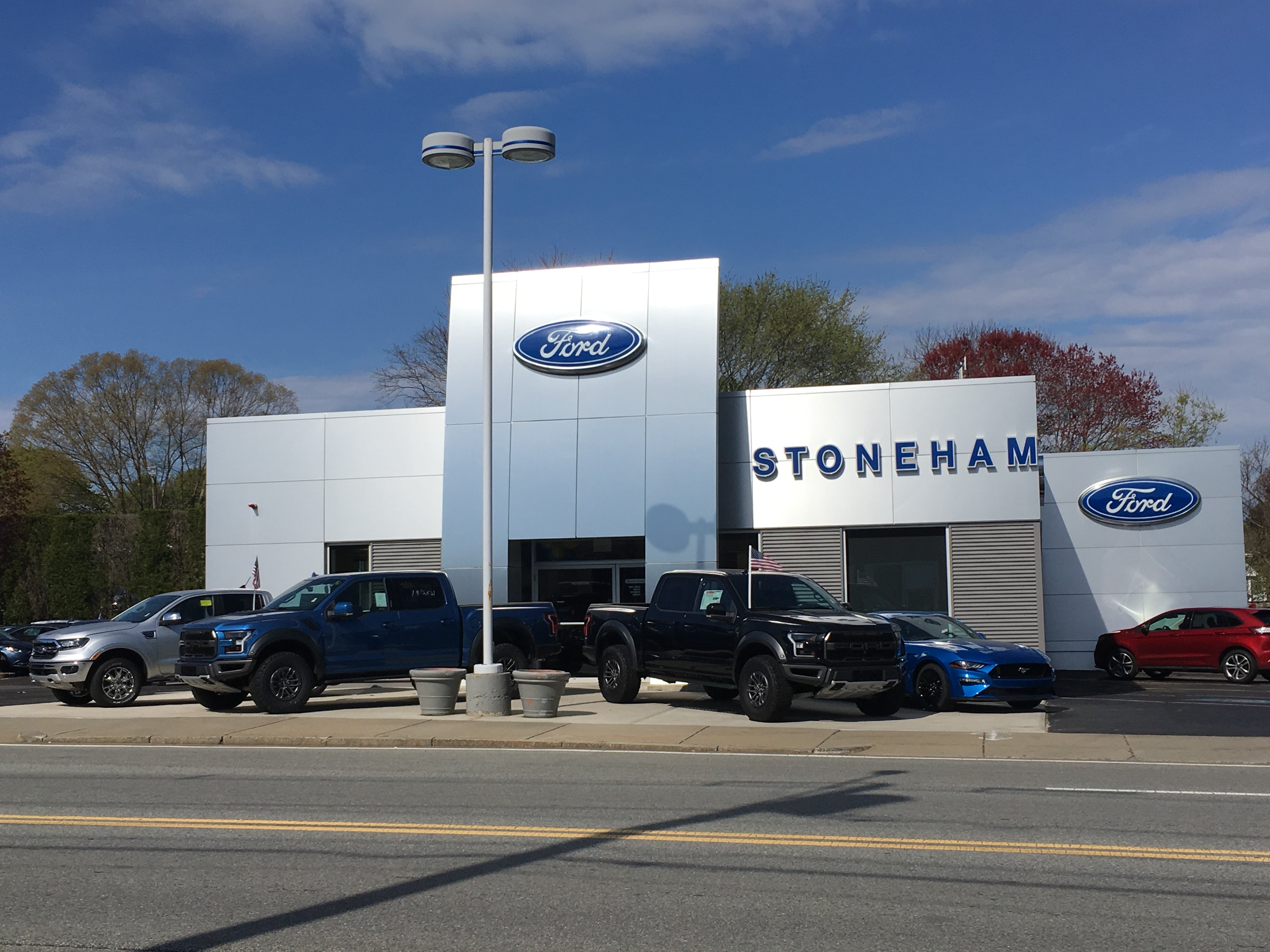 Stoneham Ford in Stoneham, MA 02180