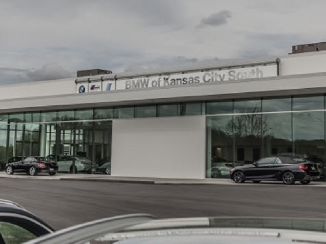 BMW of Kansas City South in Kansas, MO 64114