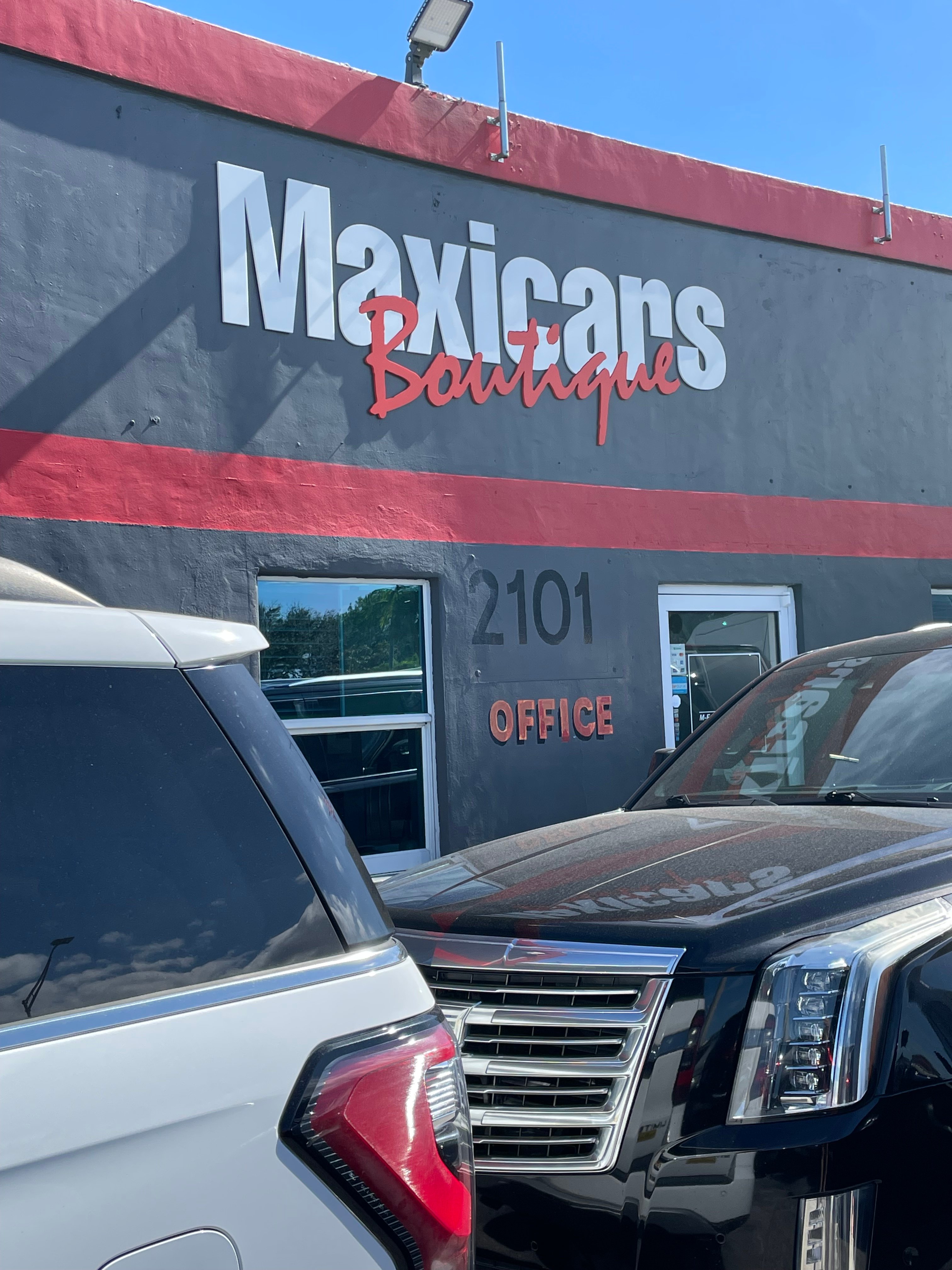 Maxicars Auto Sales in West Park, FL 33023