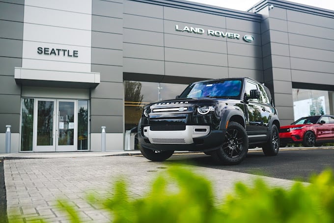 Land Rover Lynnwood in Lynnwood, WA 98036
