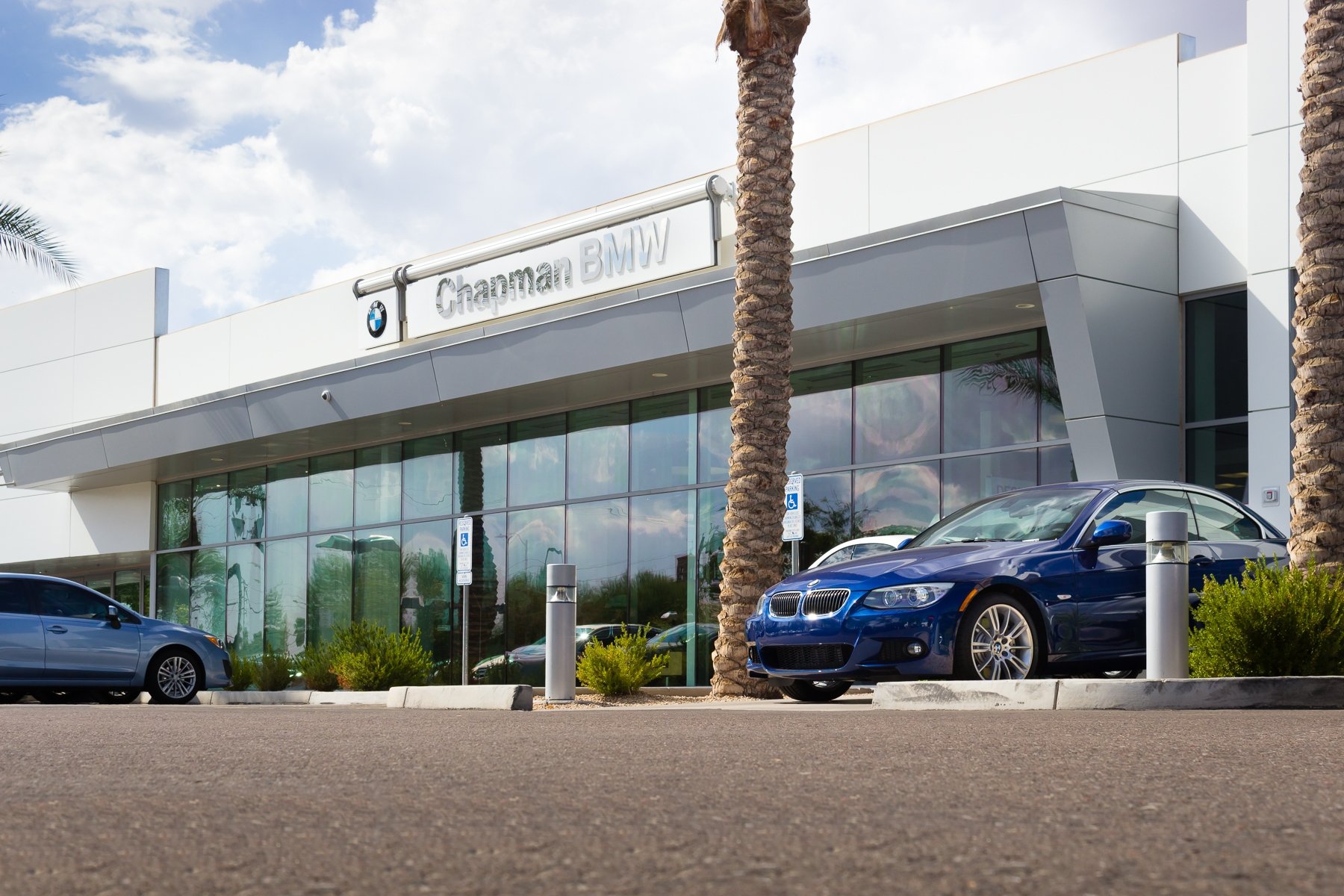 Chapman BMW on Camelback in Phoenix, AZ 85014