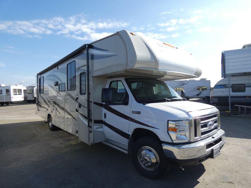 2018 Coachmen Leprechaun 319MB 32ft for Sale