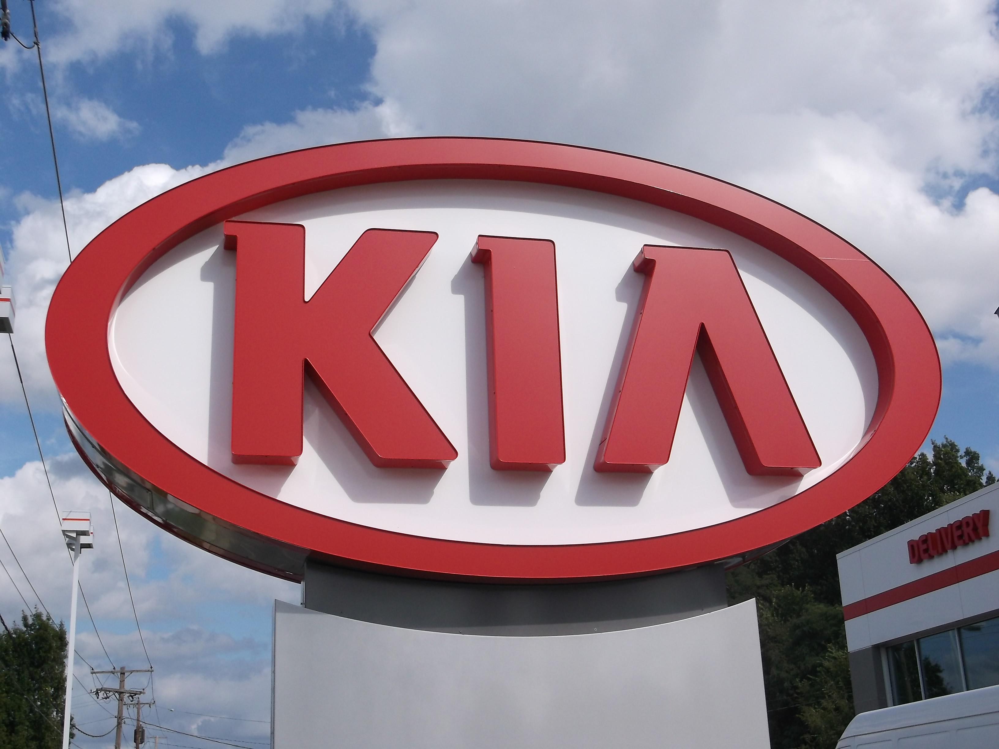 Shawnee Mission Kia in Shawnee, KS 66202