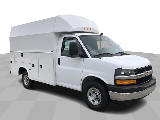 2023 Chevrolet Express White for Sale