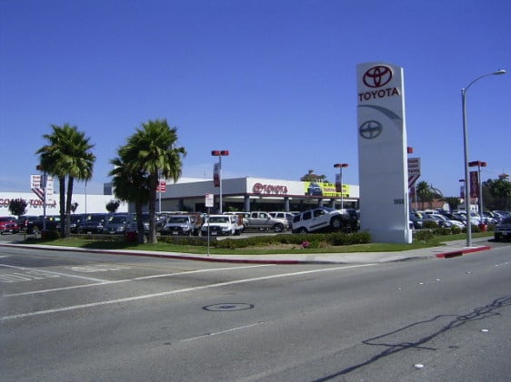 South Coast Toyota in Costa Mesa, CA 92627