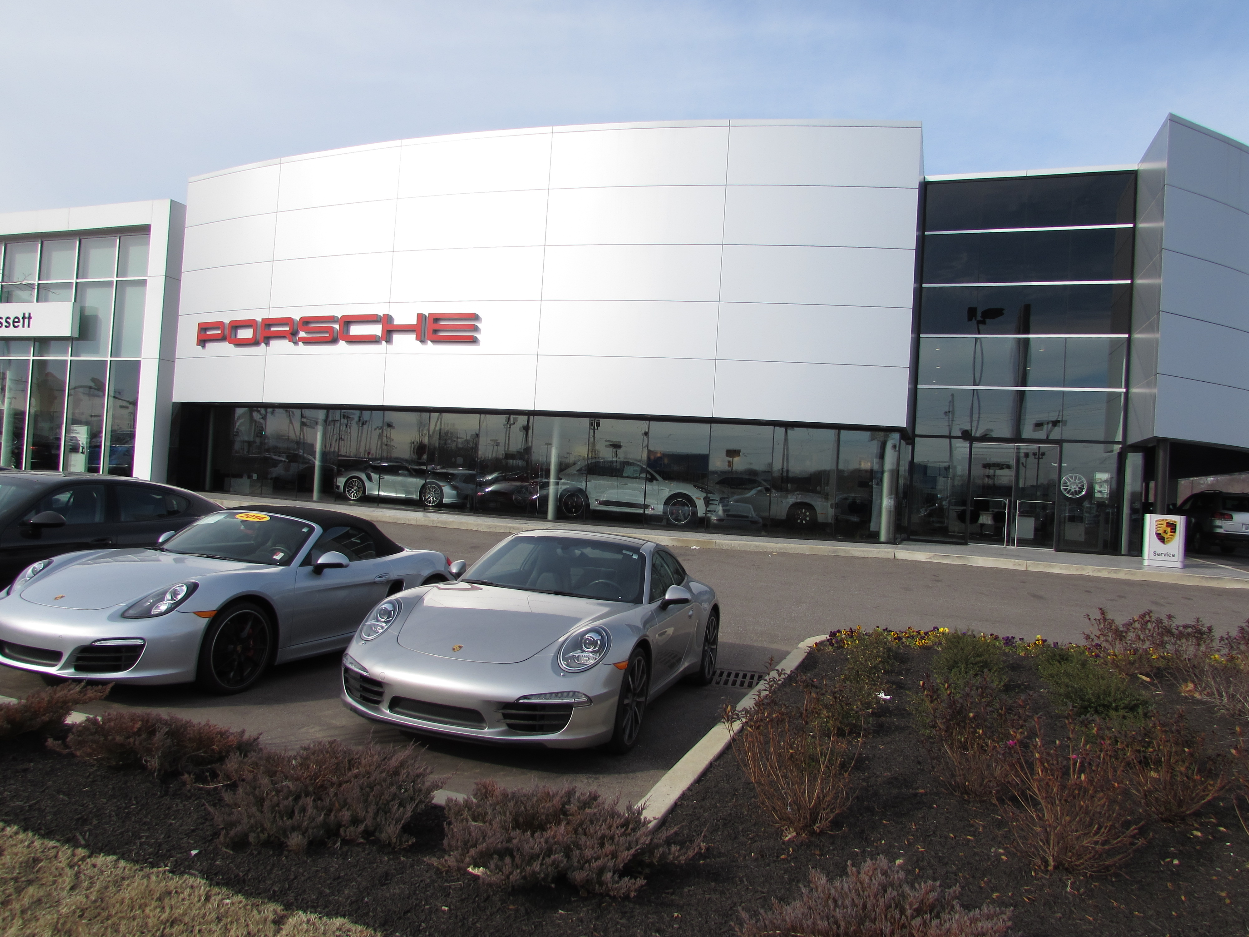 Gossett Porsche VW in Memphis, TN 38128