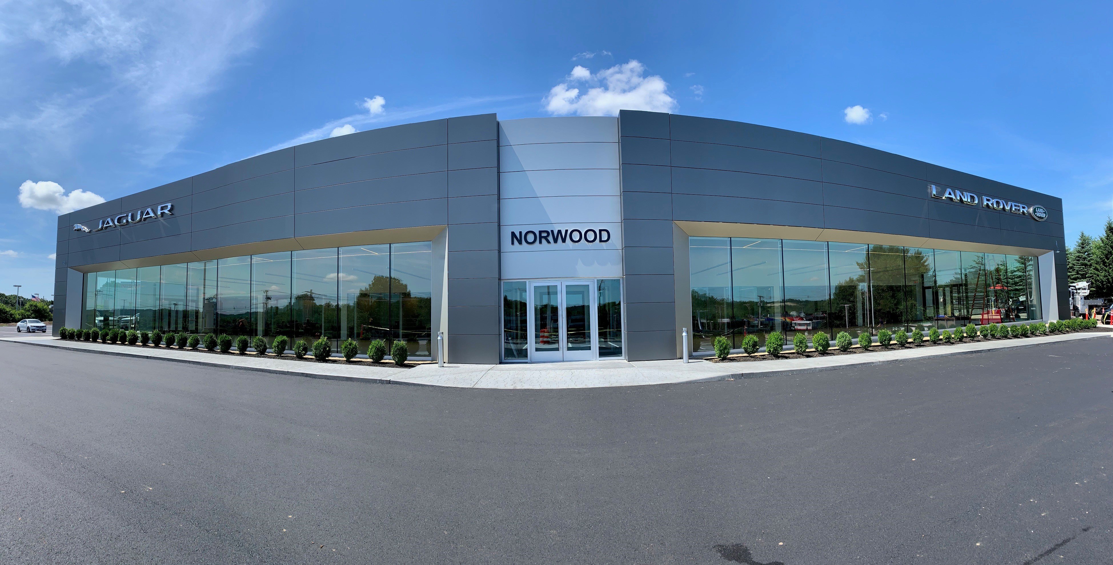 Jaguar Land Rover Norwood in Norwood, MA 02062