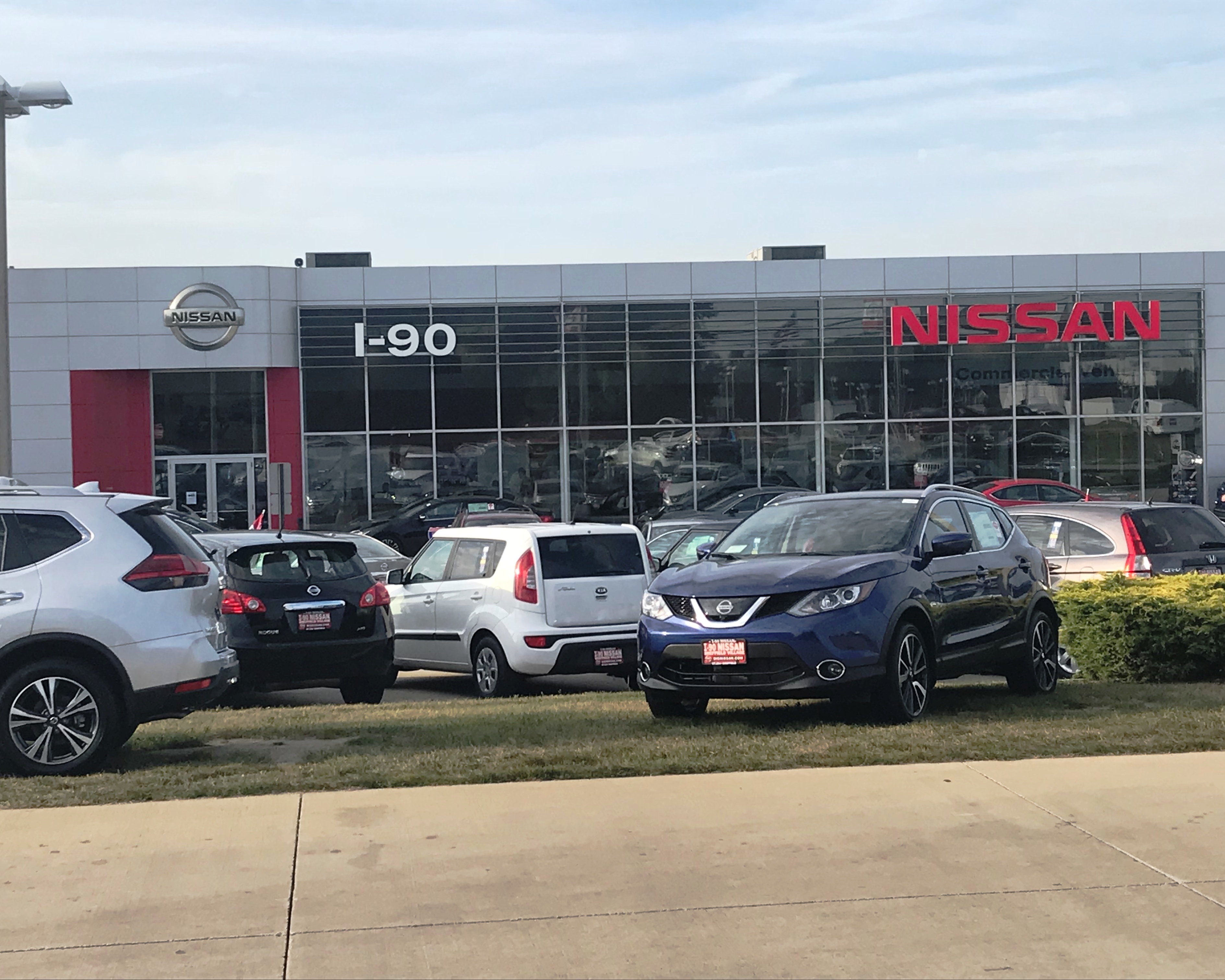 I-90 Nissan in Sheffield, OH 44054