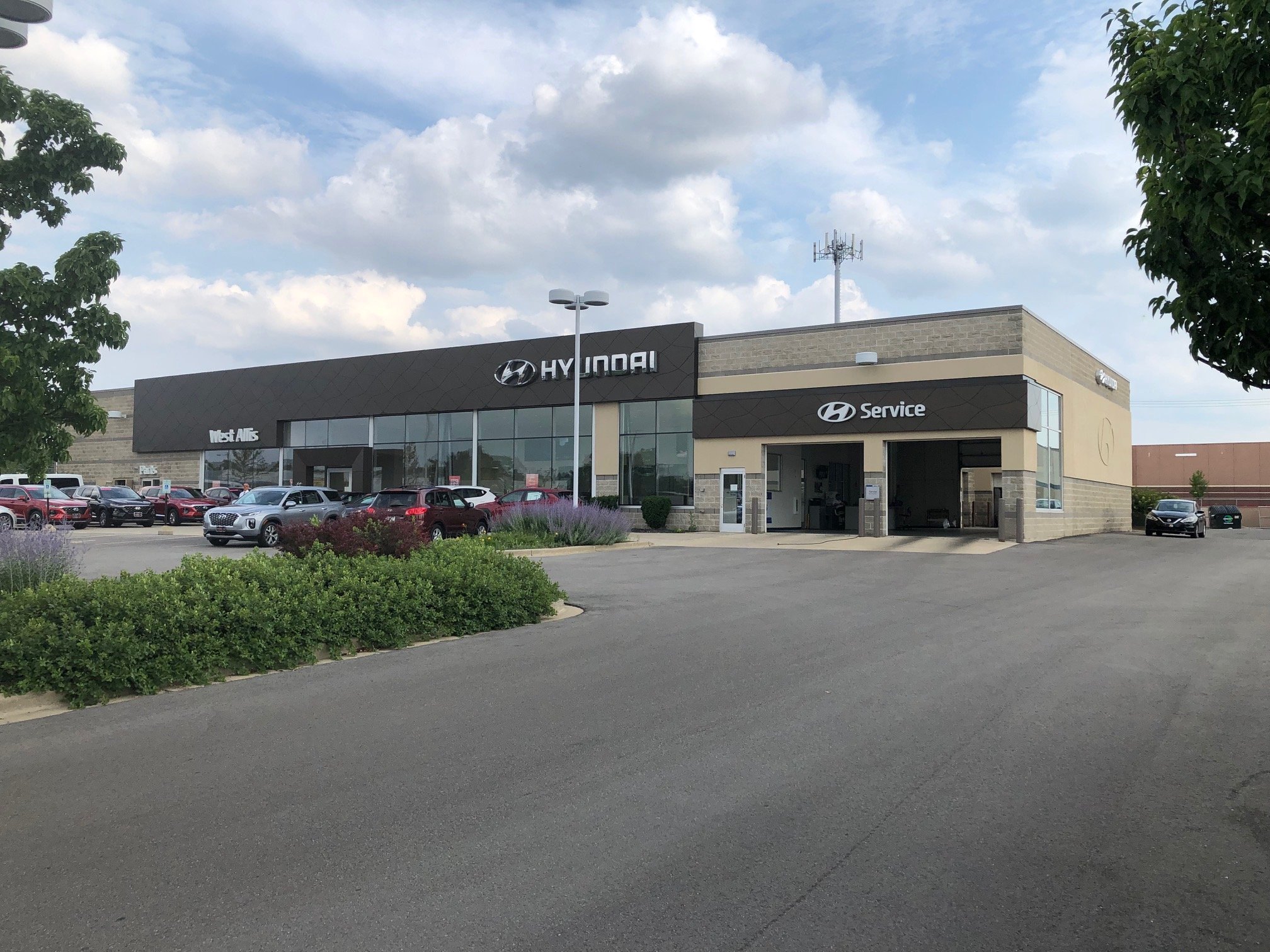 Hyundai West Allis in West Allis, WI 53227