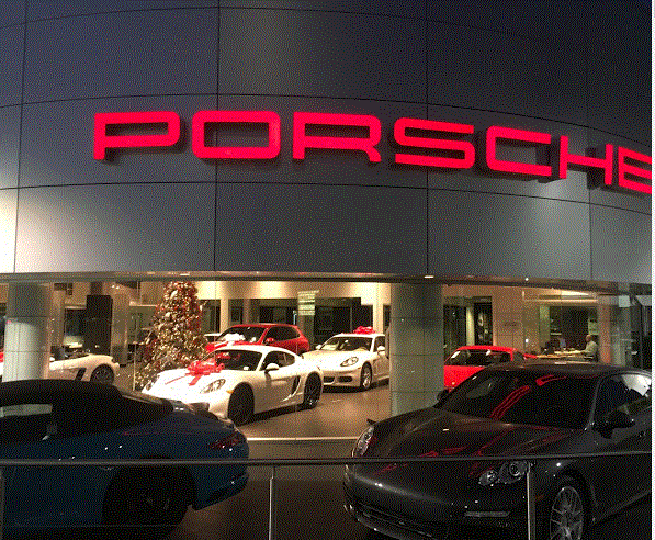 Porsche Woodland Hills in Woodland Hills, CA 91364