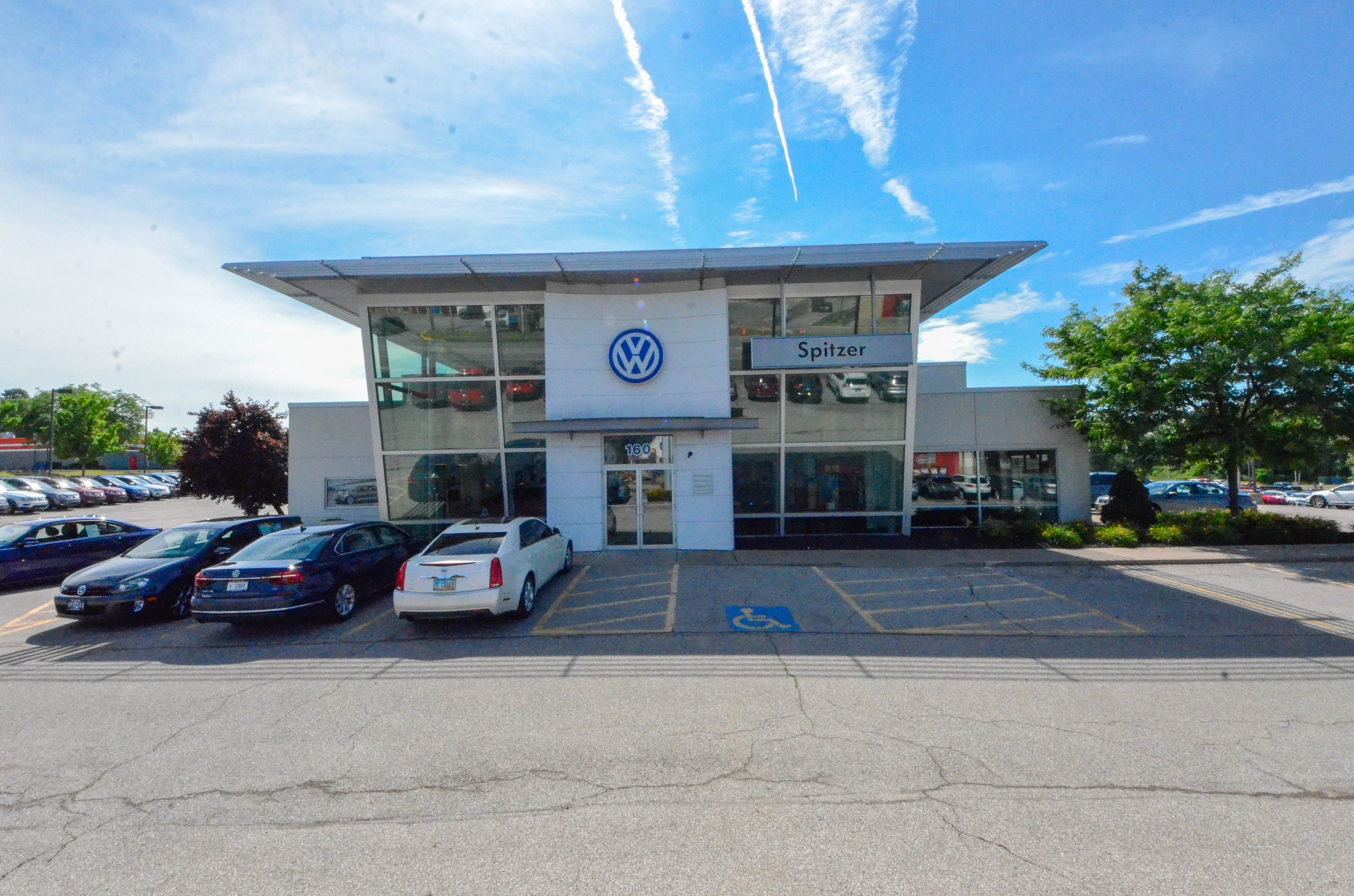 Spitzer Volkswagen Amherst in Amherst, OH 44001
