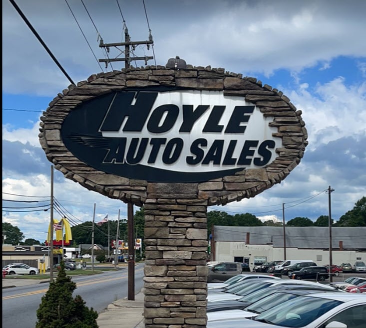 Hoyle Auto Sales in Taylorsville, NC 28681