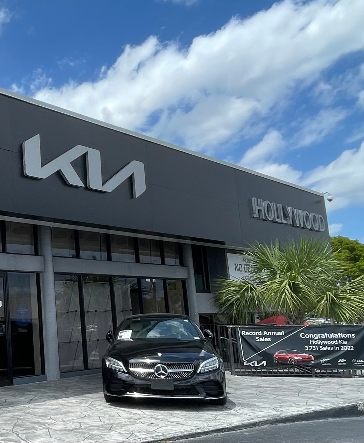 Hollywood Kia in Miramar, FL 33023
