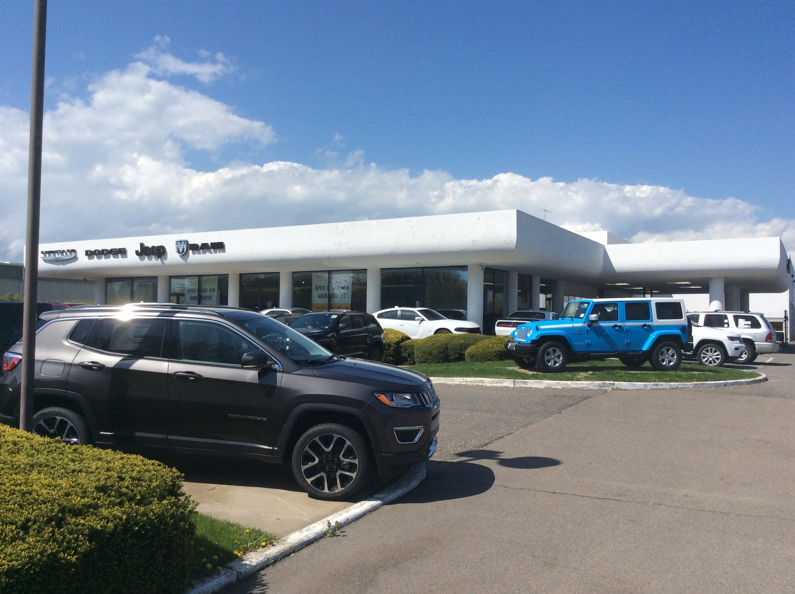 Chrysler Jeep Dodge RAM of Southampton in Southampton, NY 11968