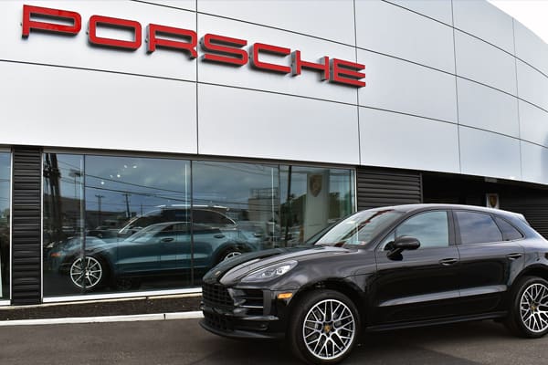Porsche Conshohocken in Conshohocken, PA 19428